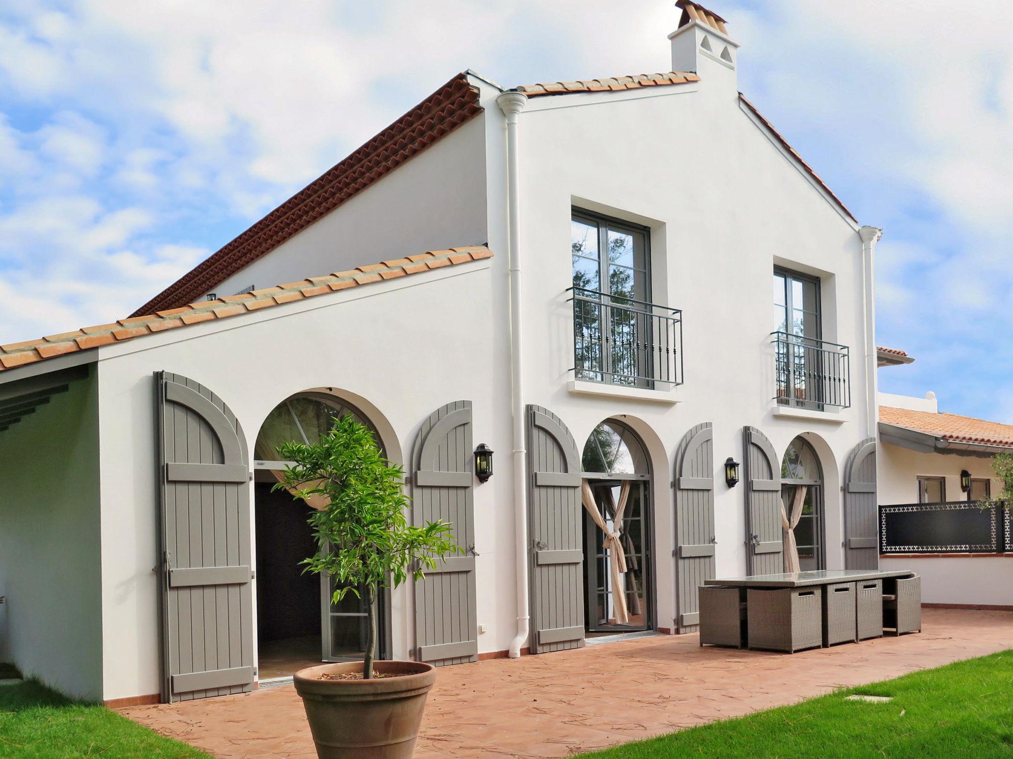 Foto 1 - Casa con 4 camere da letto a Biarritz con piscina e vista mare