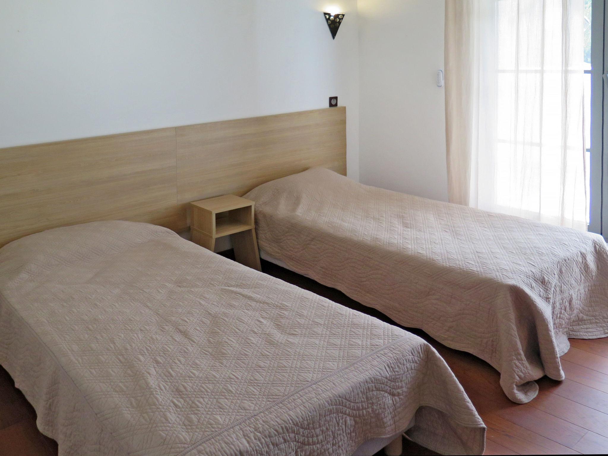 Foto 10 - Casa con 4 camere da letto a Biarritz con piscina e vista mare