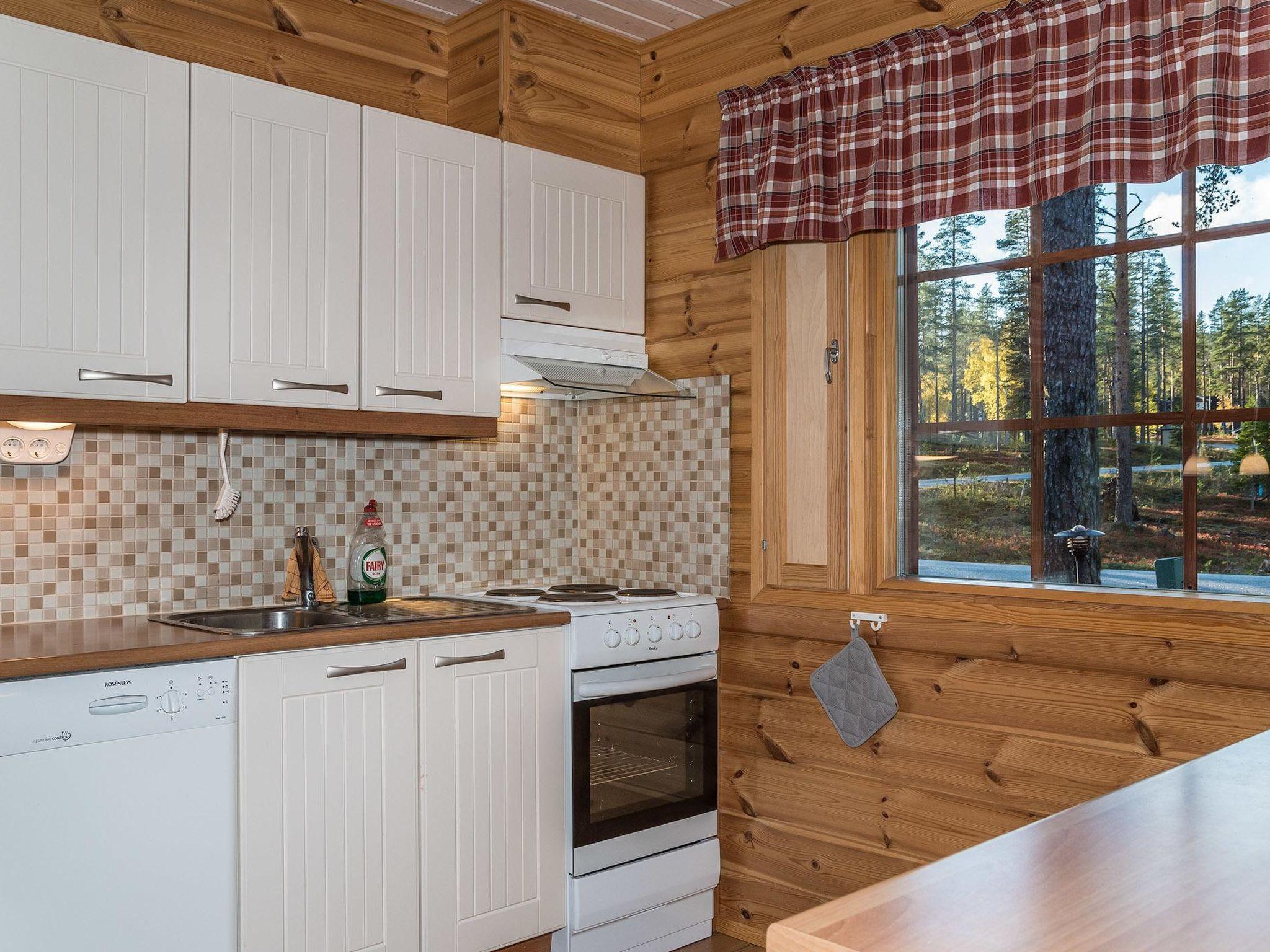 Foto 7 - Casa de 1 habitación en Kolari con sauna y vistas a la montaña
