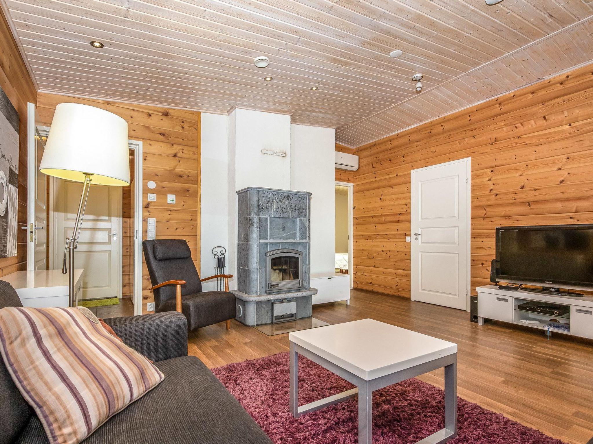 Foto 12 - Casa de 2 habitaciones en Pertunmaa con sauna