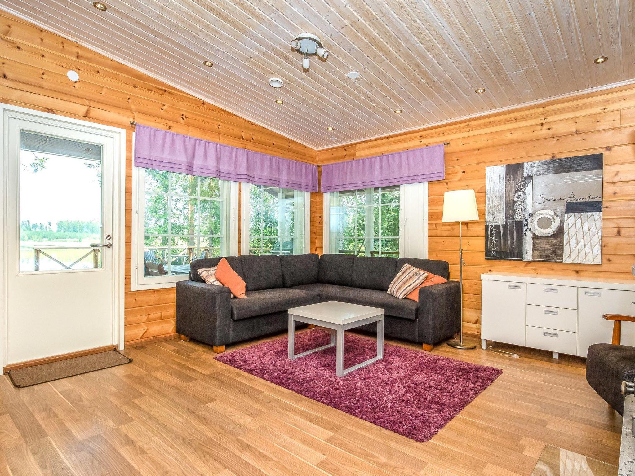 Foto 14 - Casa de 2 habitaciones en Pertunmaa con sauna