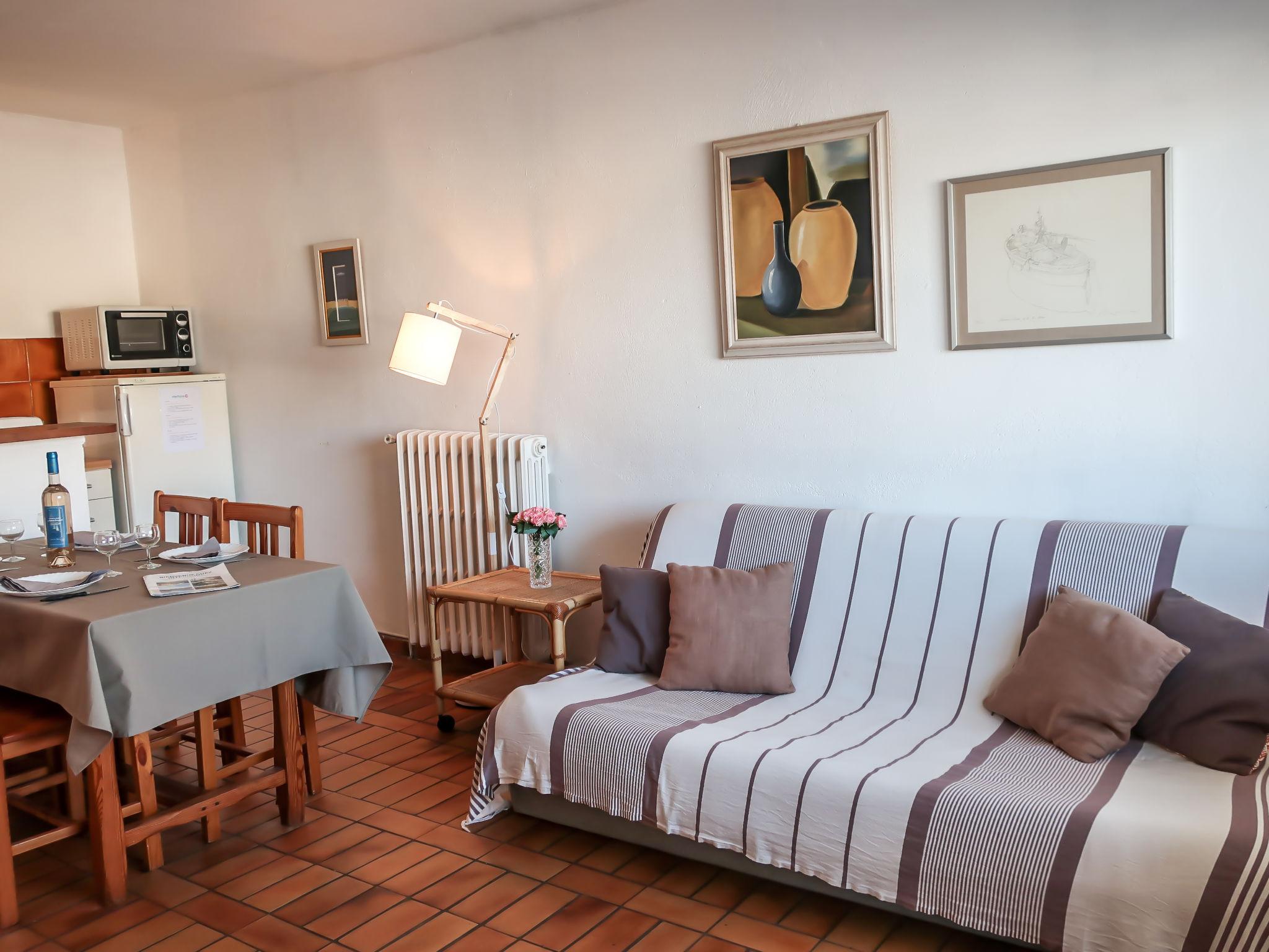 Foto 2 - Appartamento con 1 camera da letto a Grimaud con vista mare