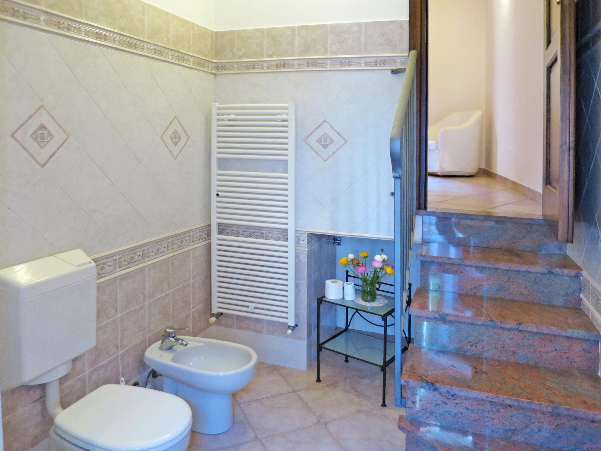 Photo 18 - 2 bedroom House in Pietrabruna with terrace