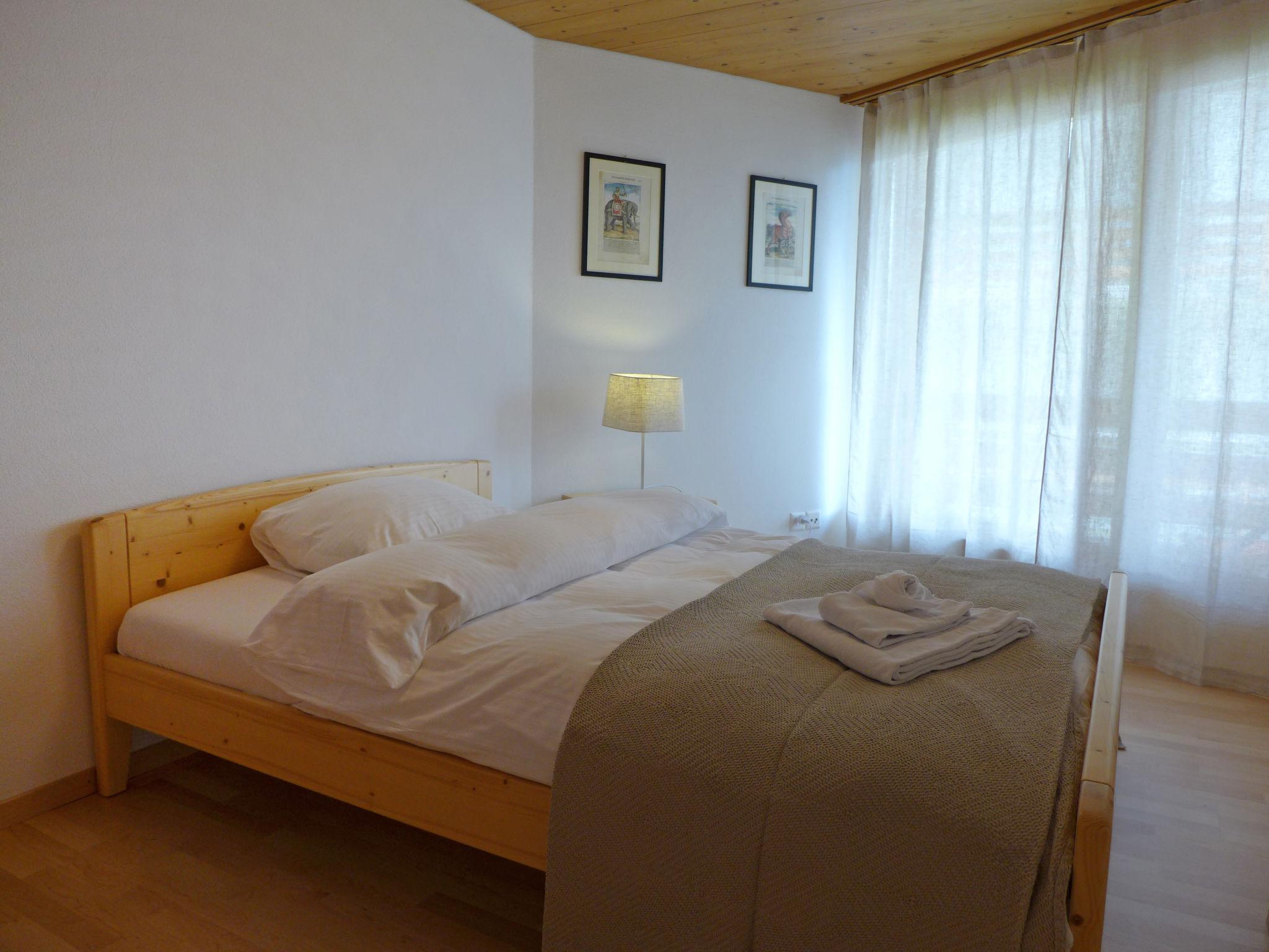 Photo 20 - 6 bedroom Apartment in Lauterbrunnen with mountain view