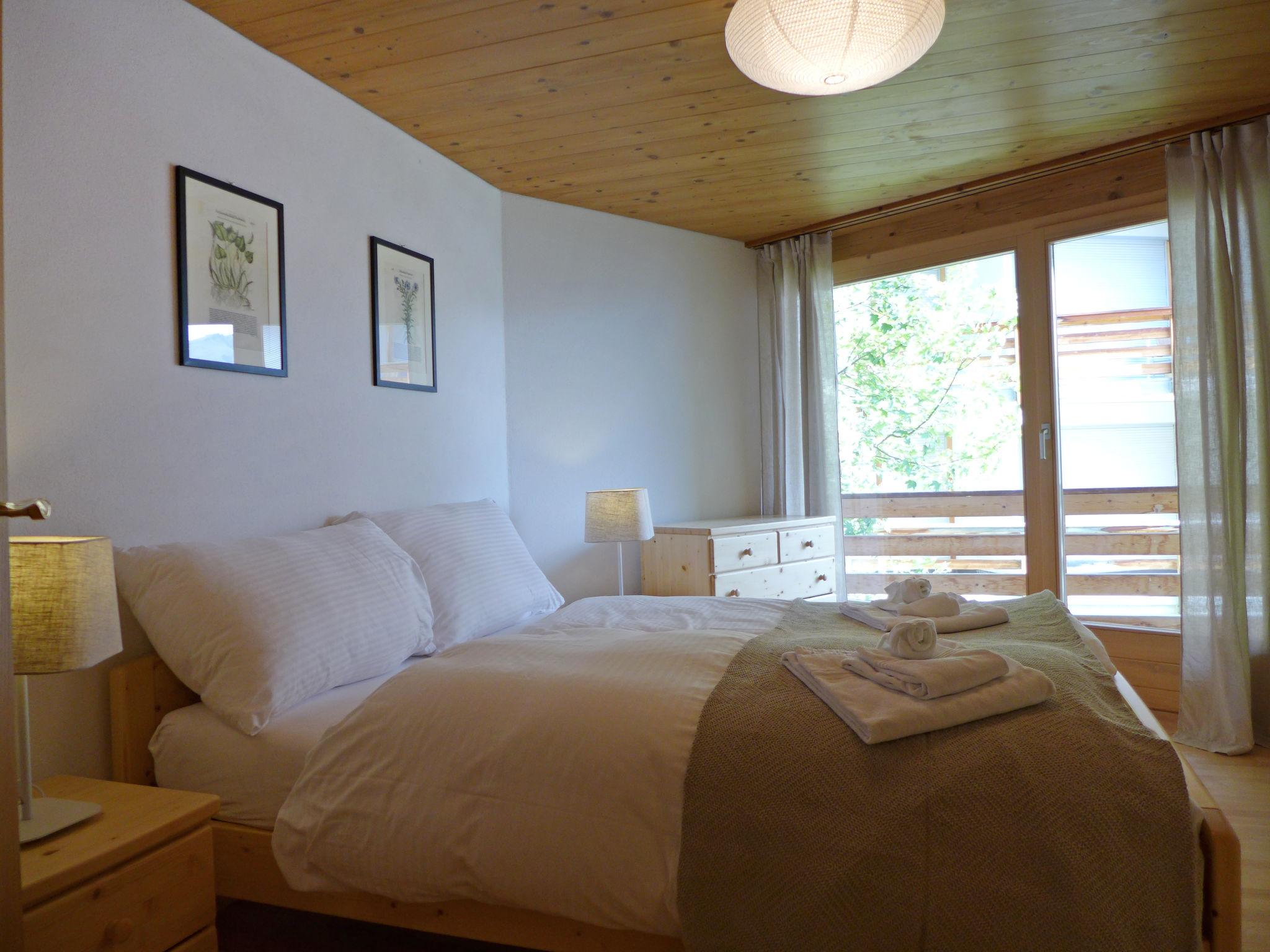 Foto 19 - Apartamento de 6 quartos em Lauterbrunnen com jardim