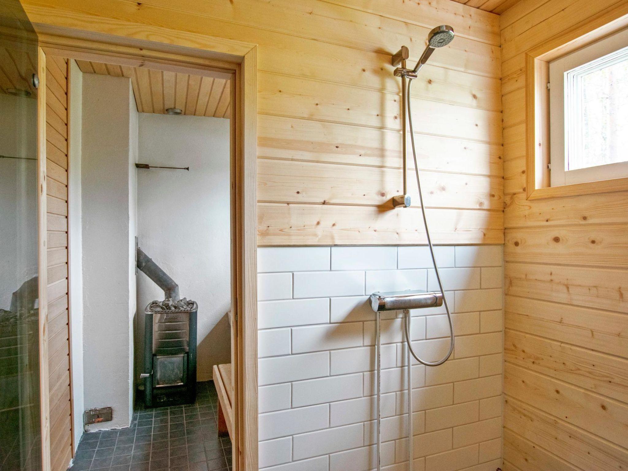 Foto 14 - Haus mit 2 Schlafzimmern in Kaavi mit sauna