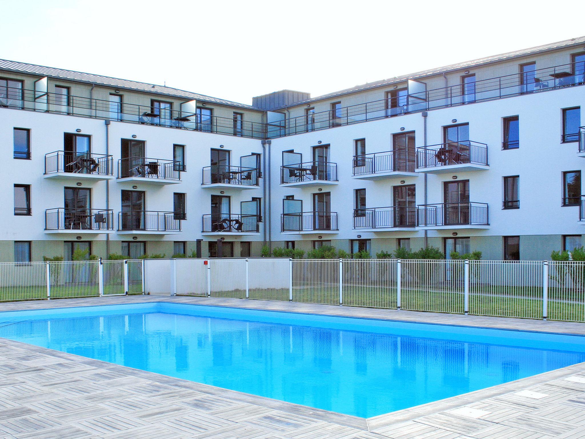 Foto 1 - Apartamento de 2 quartos em Concarneau com piscina e vistas do mar