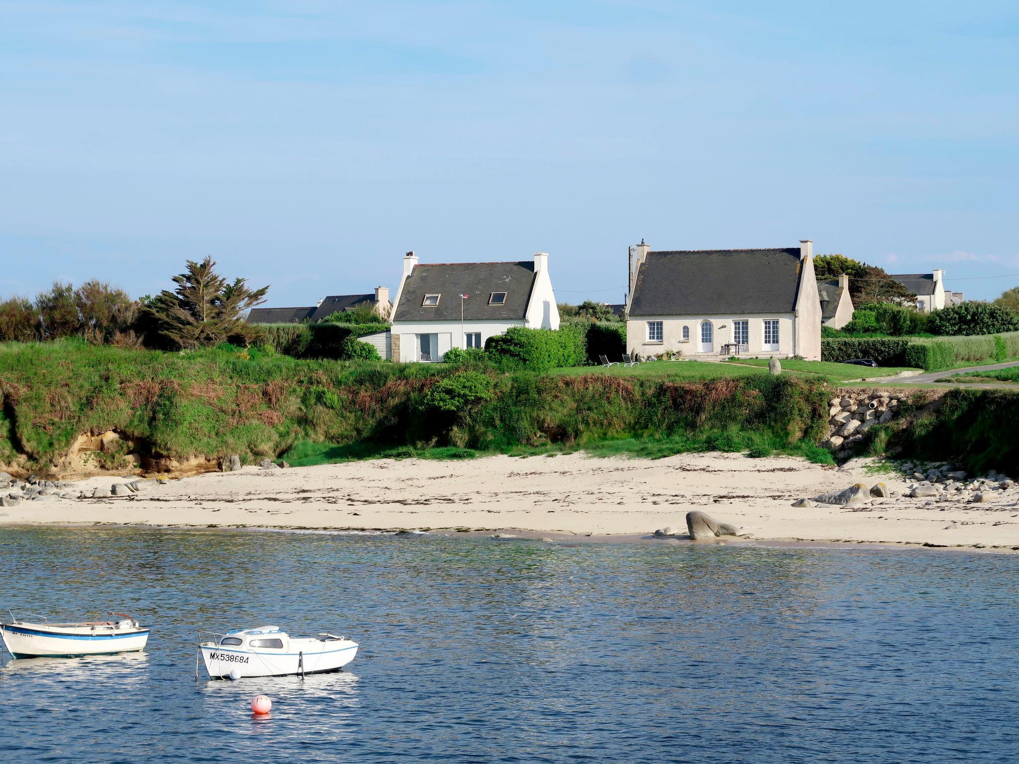 Photo 2 - Maison de 2 chambres à Plouescat avec terrasse et vues à la mer