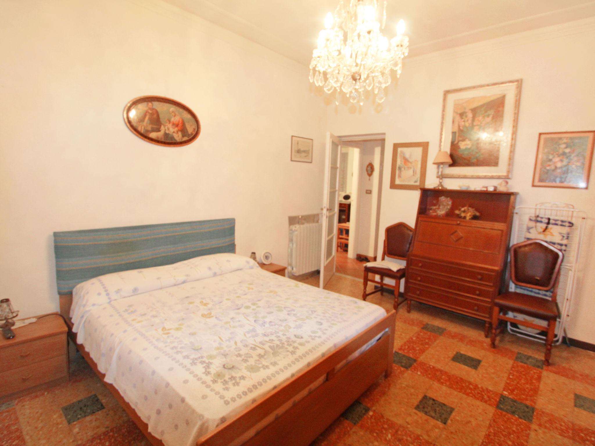 Foto 9 - Appartamento con 2 camere da letto a Chiavari con vista mare