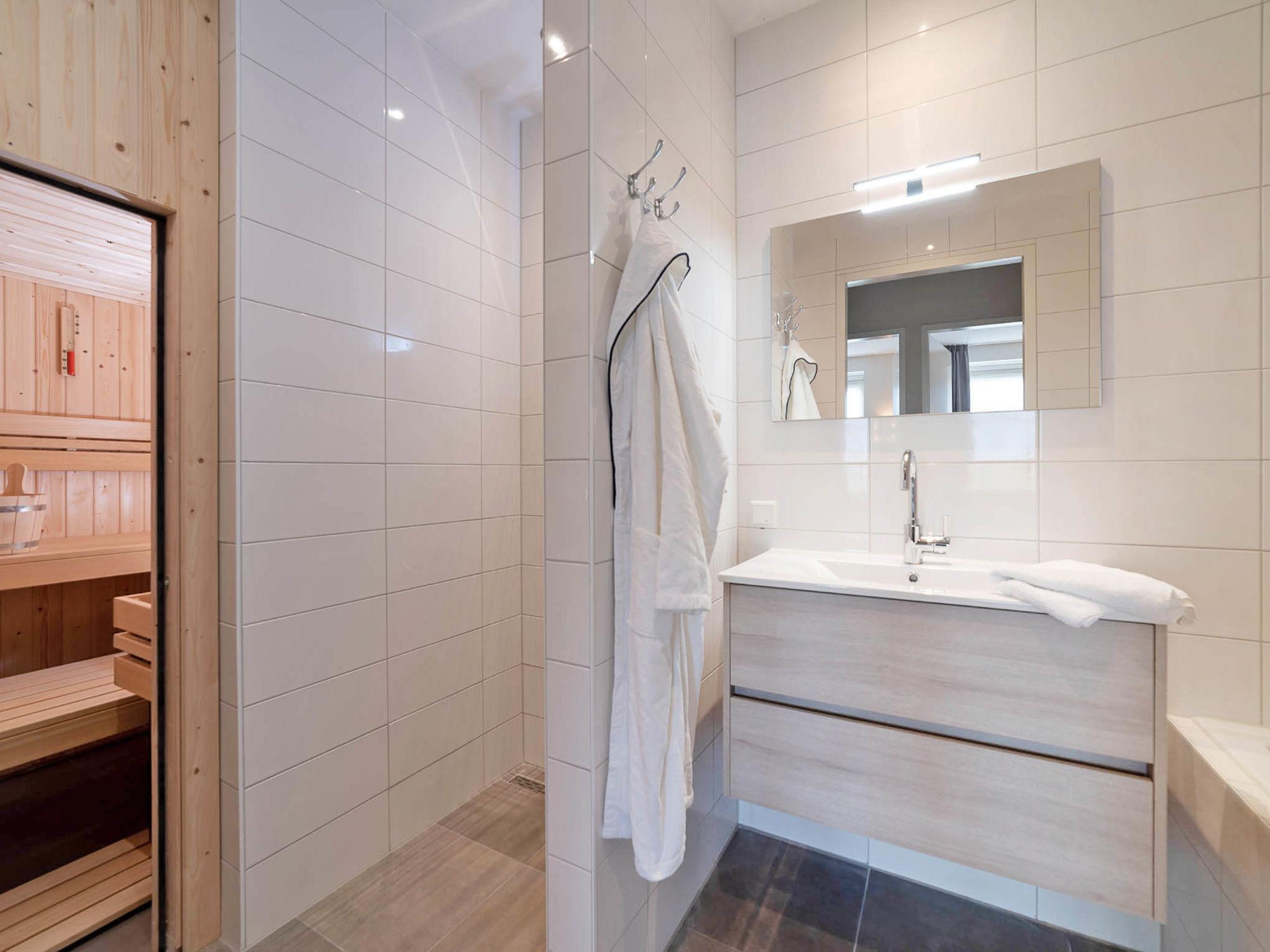 Photo 8 - Appartement de 2 chambres à Colijnsplaat avec sauna et bain à remous