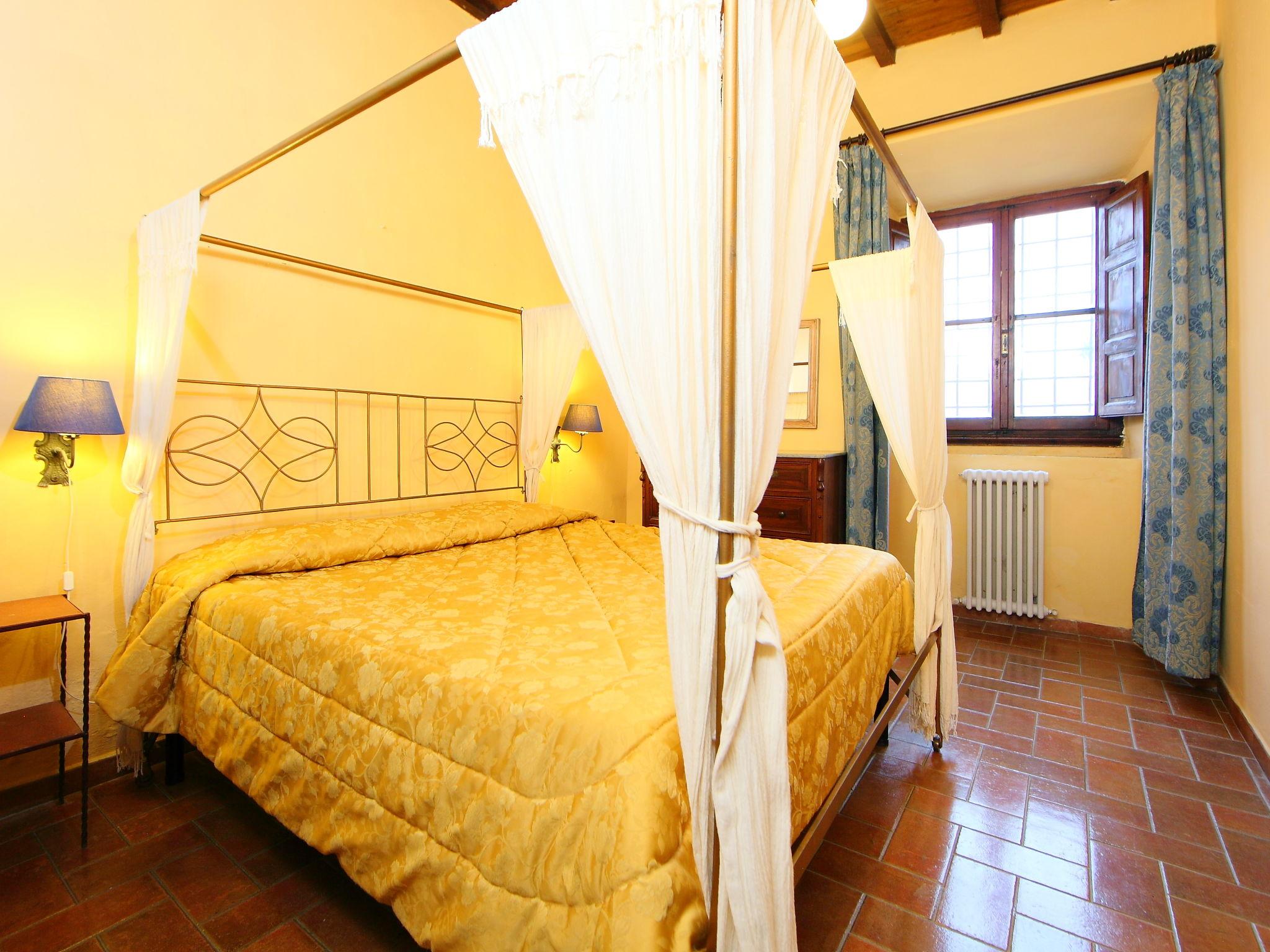 Photo 15 - 3 bedroom Apartment in Pelago with swimming pool and garden