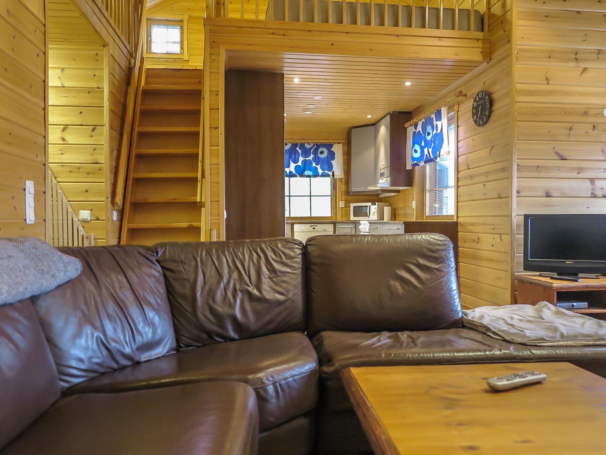 Foto 11 - Casa de 2 quartos em Pudasjärvi com sauna e vista para a montanha