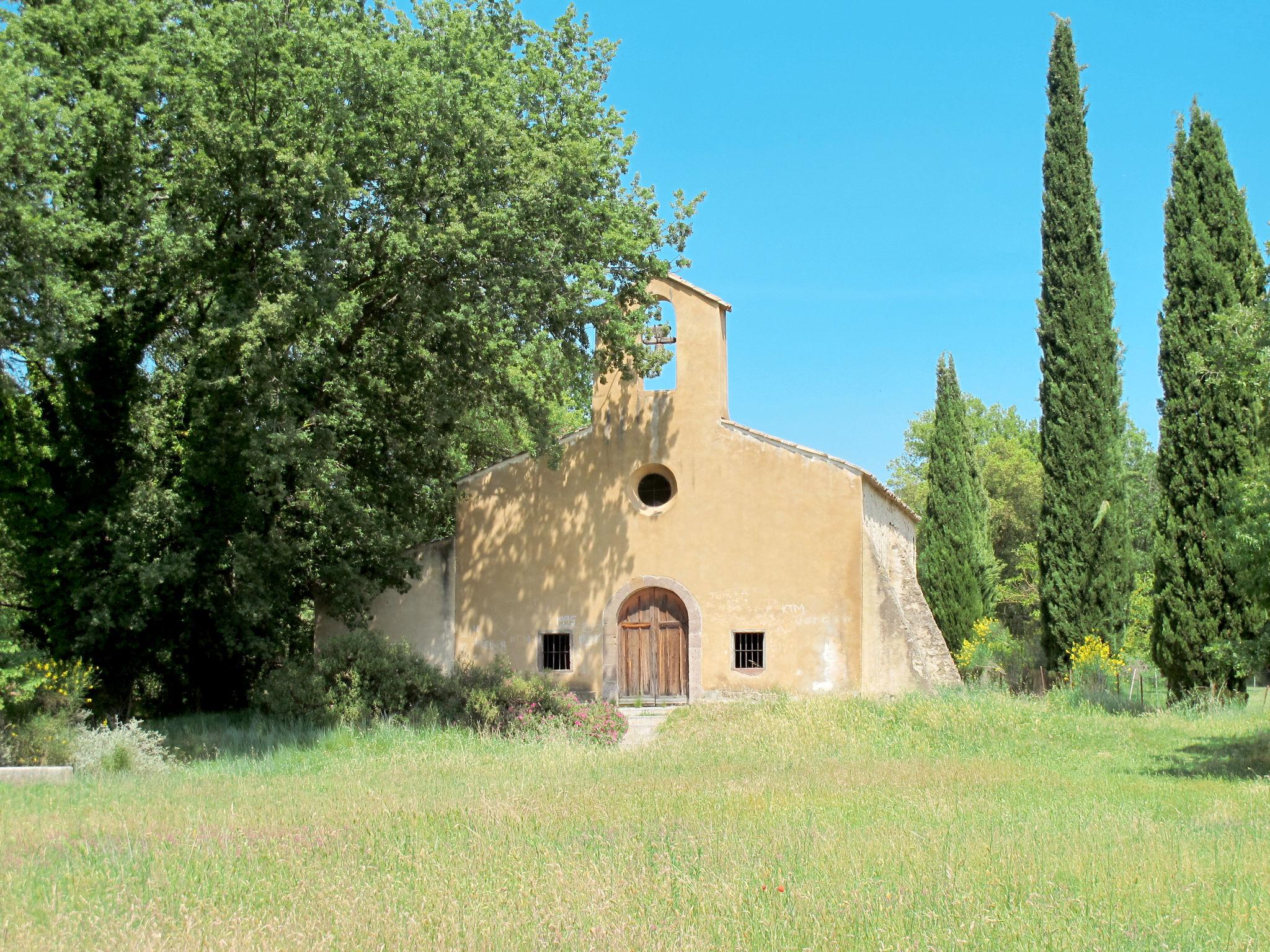 Photo 26 - 2 bedroom House in Bagnols-en-Forêt with private pool and garden