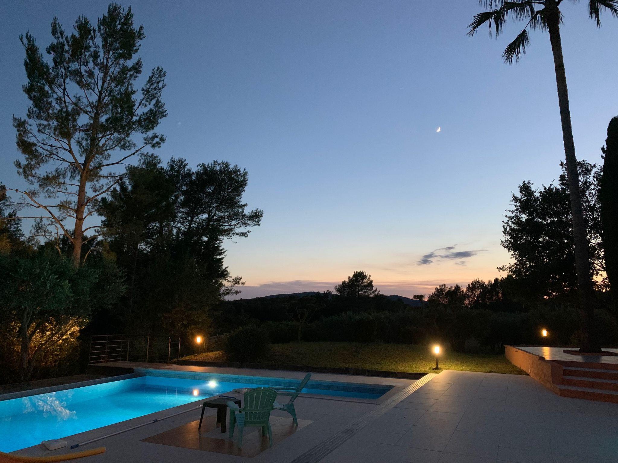 Foto 25 - Casa de 4 quartos em Bagnols-en-Forêt com piscina privada e jardim