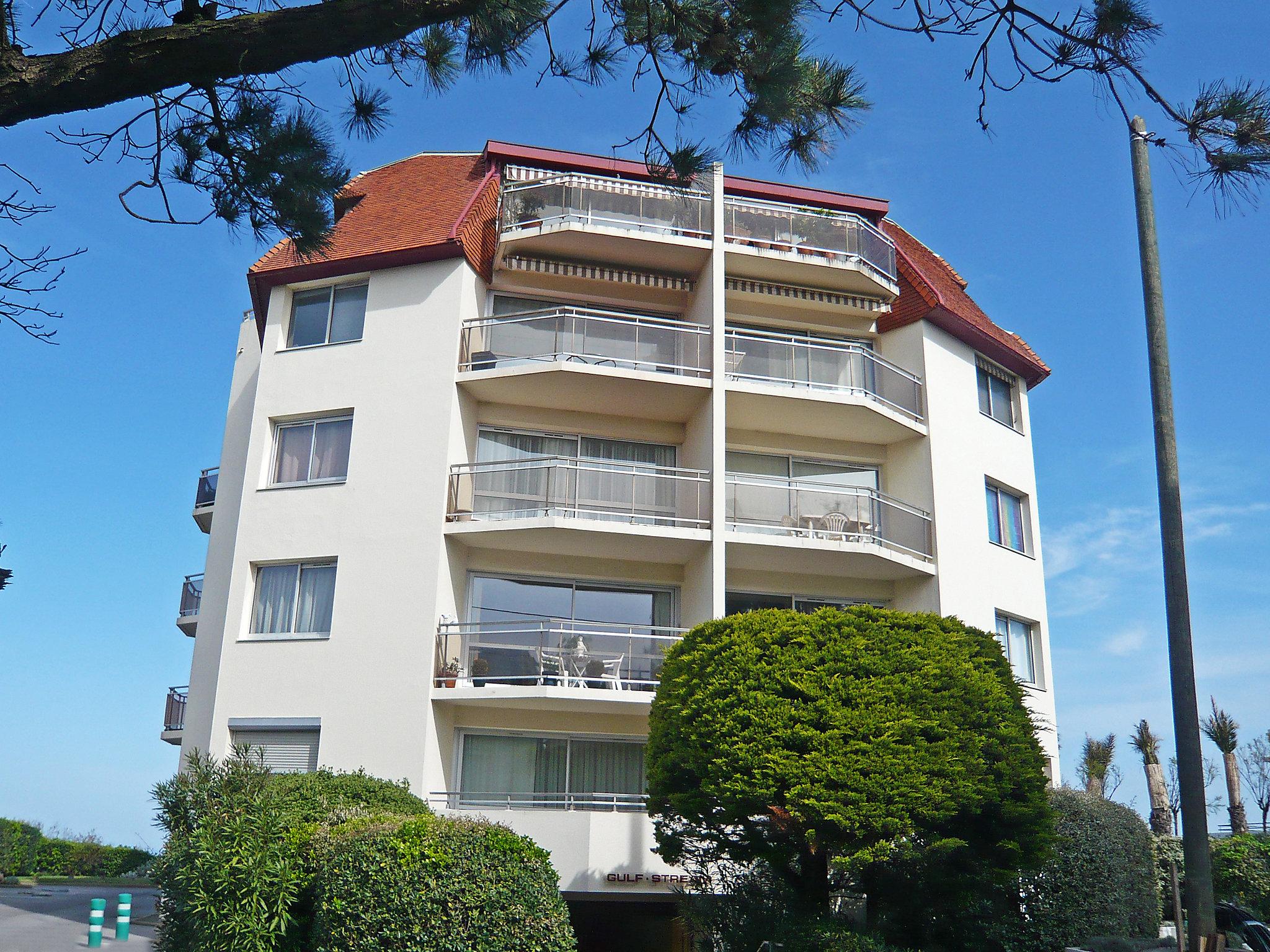 Foto 17 - Apartamento en Biarritz con jardín