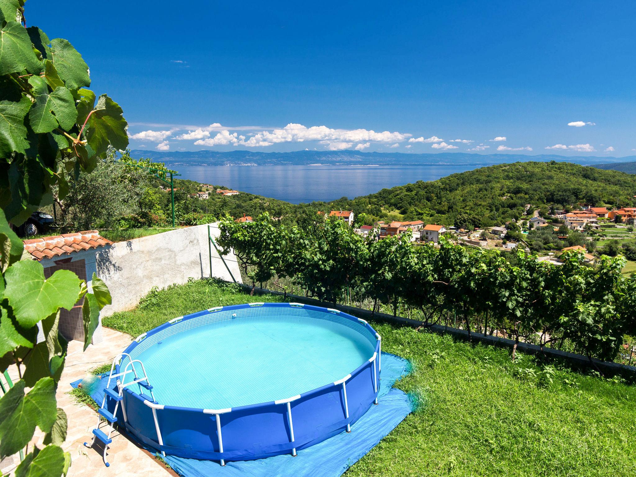 Foto 7 - Apartamento de 2 quartos em Mošćenička Draga com piscina privada e vistas do mar