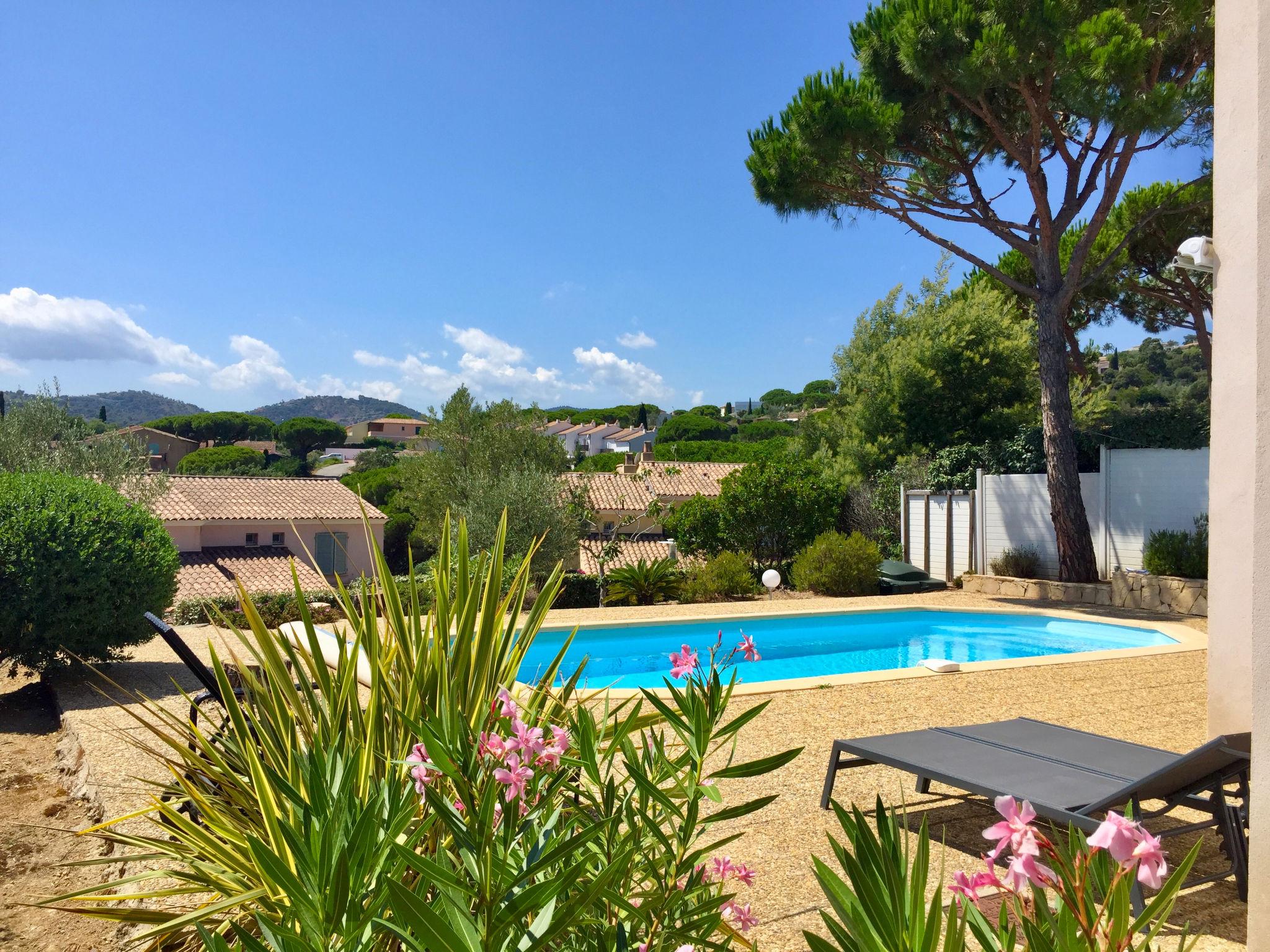 Photo 1 - 3 bedroom House in Roquebrune-sur-Argens with private pool and sea view
