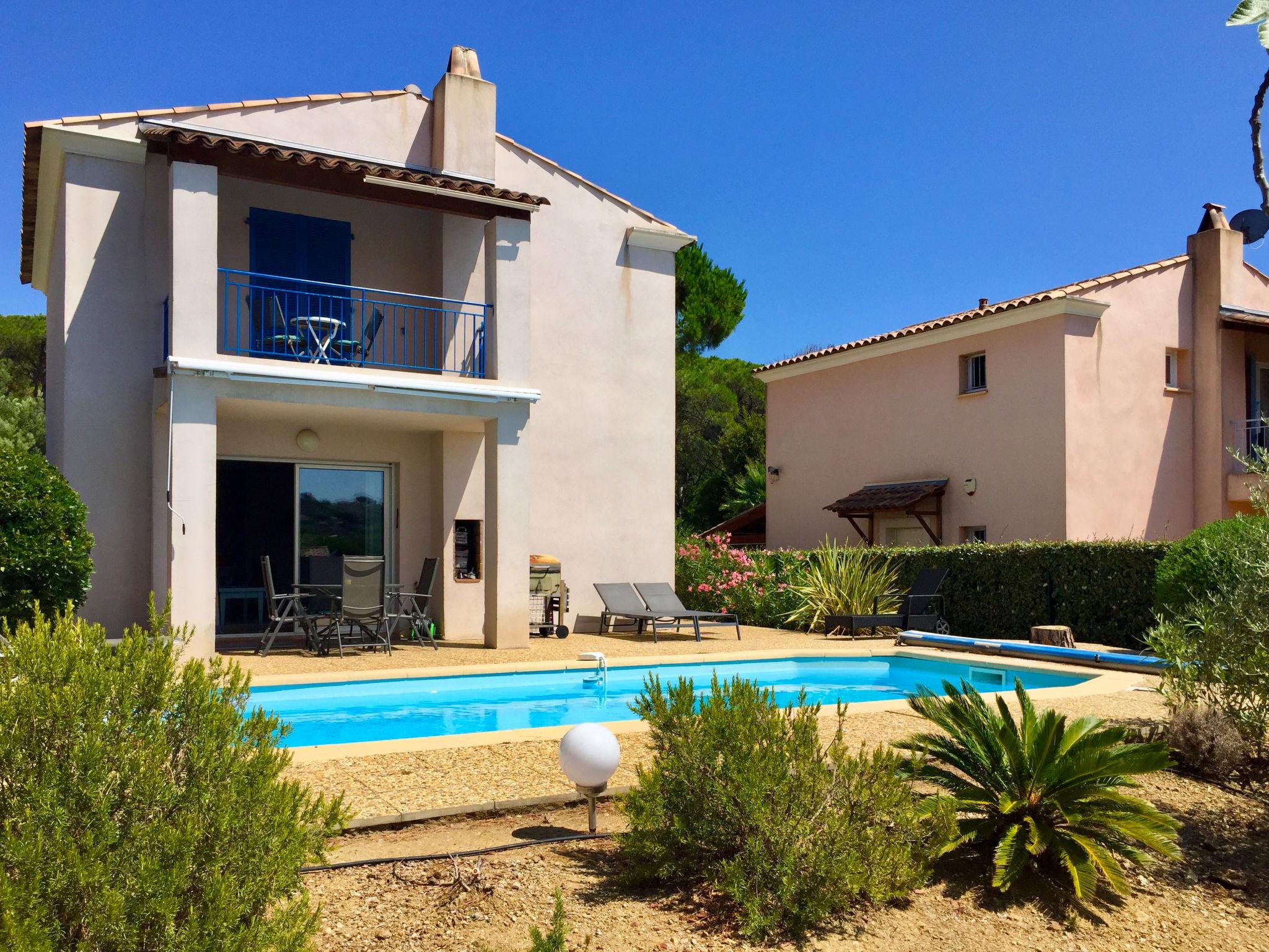 Photo 2 - Maison de 3 chambres à Roquebrune-sur-Argens avec piscine privée et vues à la mer