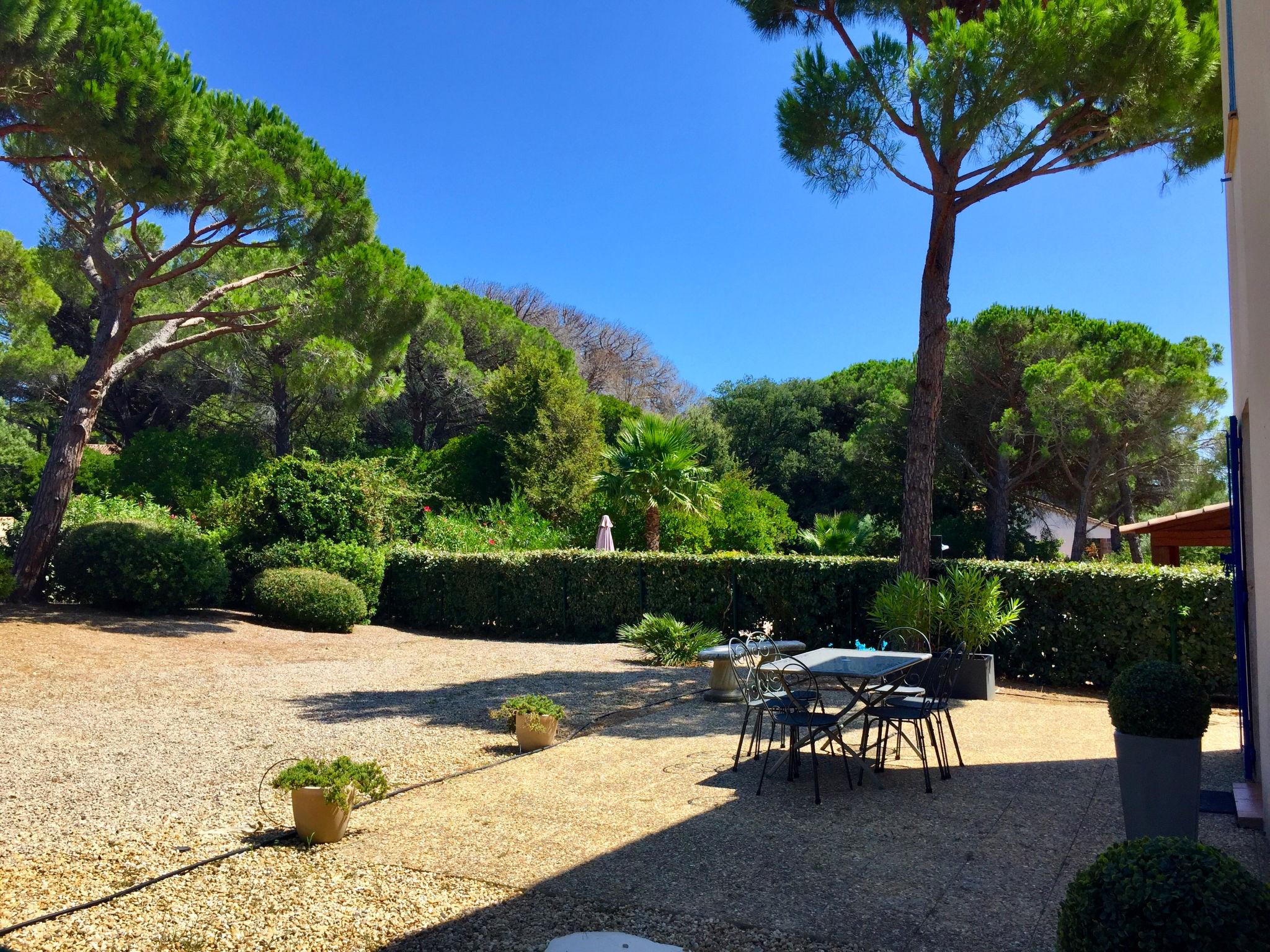 Foto 21 - Casa con 3 camere da letto a Roquebrune-sur-Argens con piscina privata e vista mare