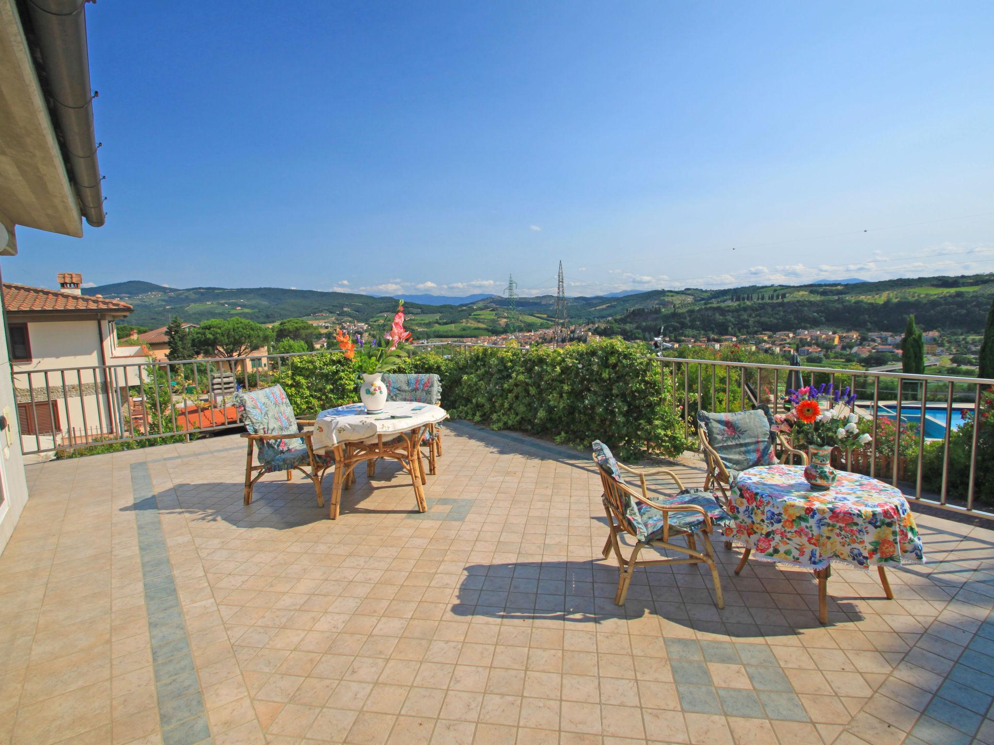 Foto 4 - Casa de 8 quartos em Montelupo Fiorentino com piscina privada e terraço