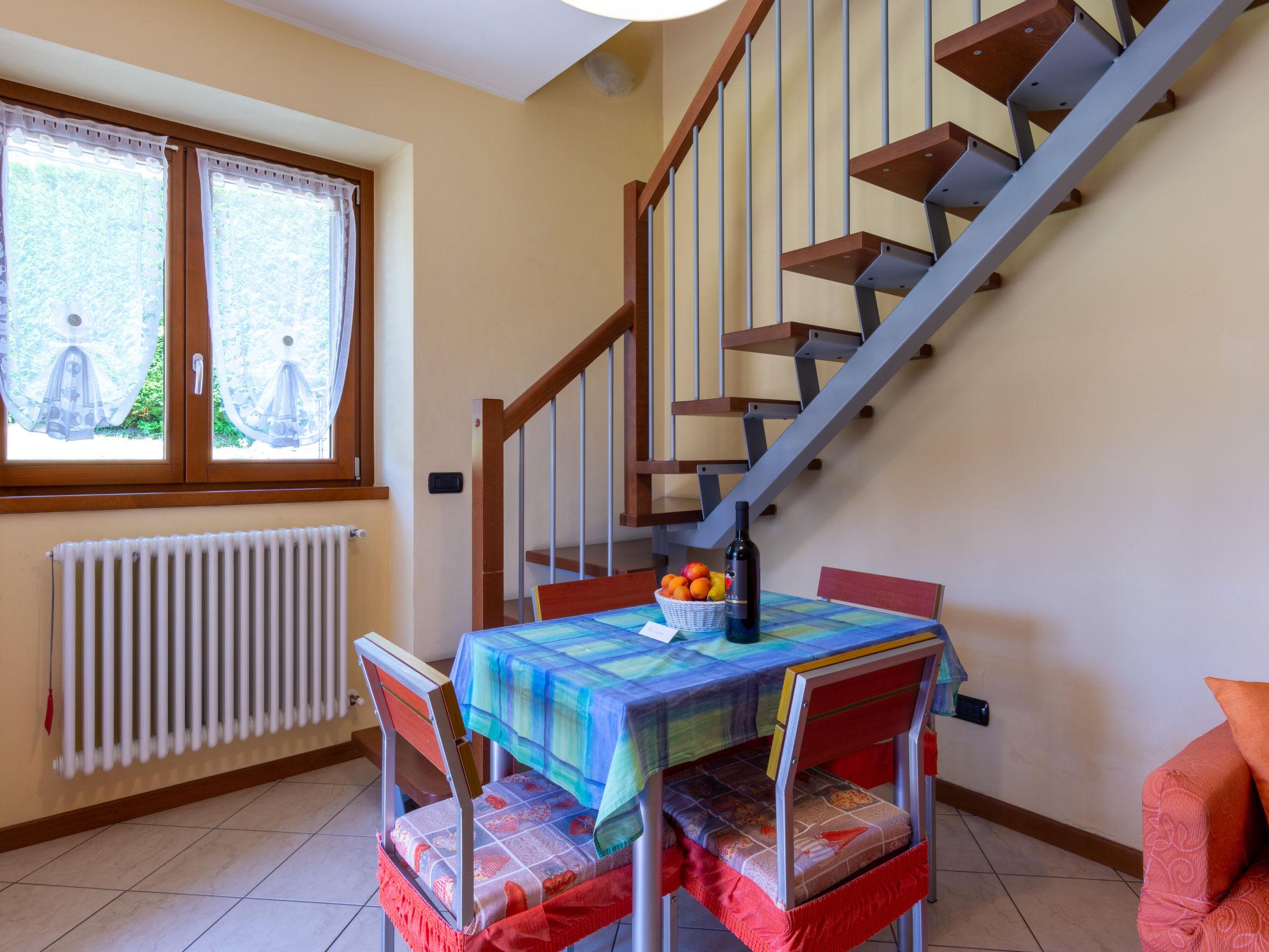 Photo 8 - Maison de 1 chambre à Sorico avec piscine et vues sur la montagne