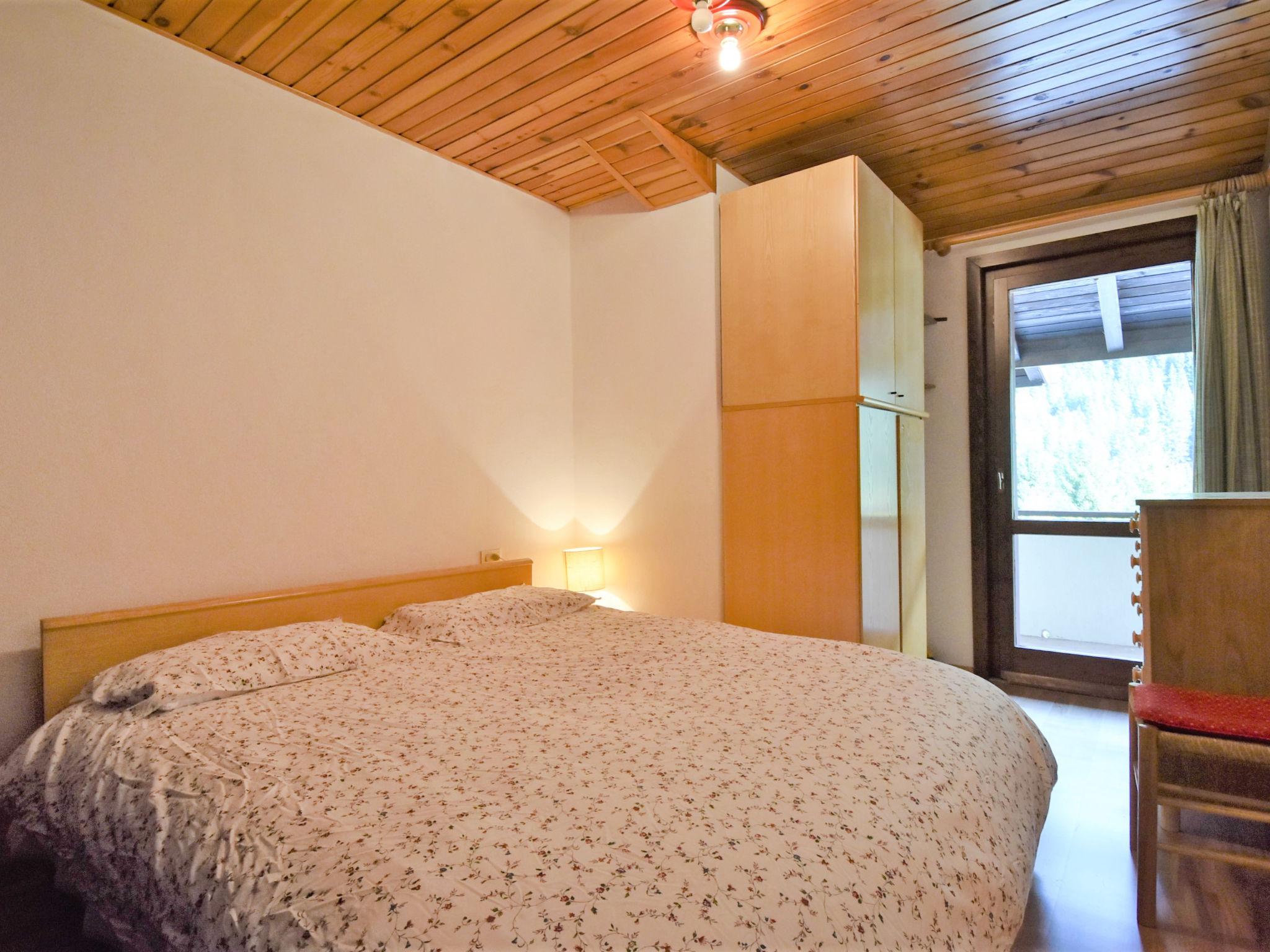 Photo 4 - 1 bedroom Apartment in Pinzolo with garden and mountain view