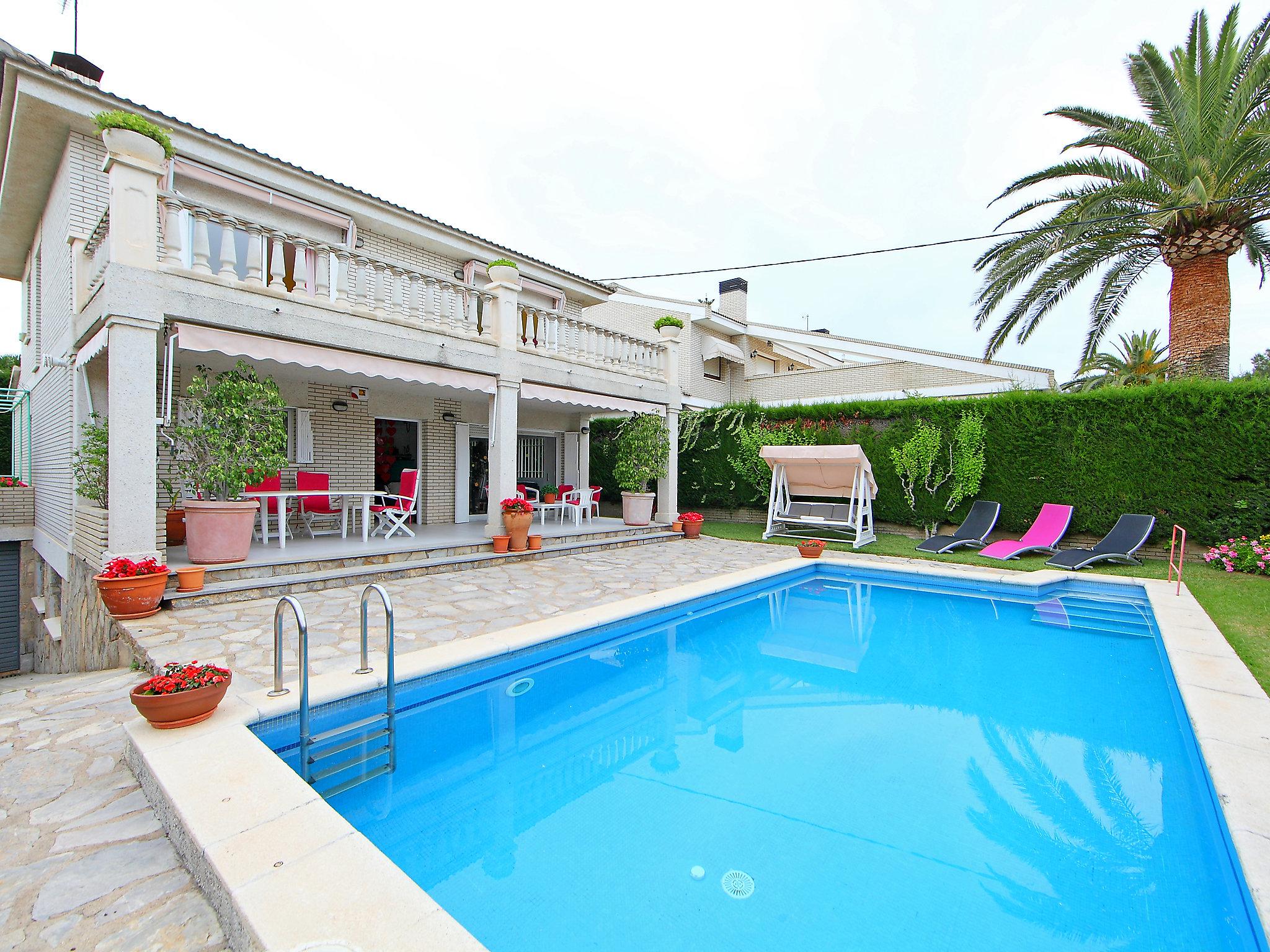 Photo 21 - 4 bedroom House in Cambrils with private pool and garden