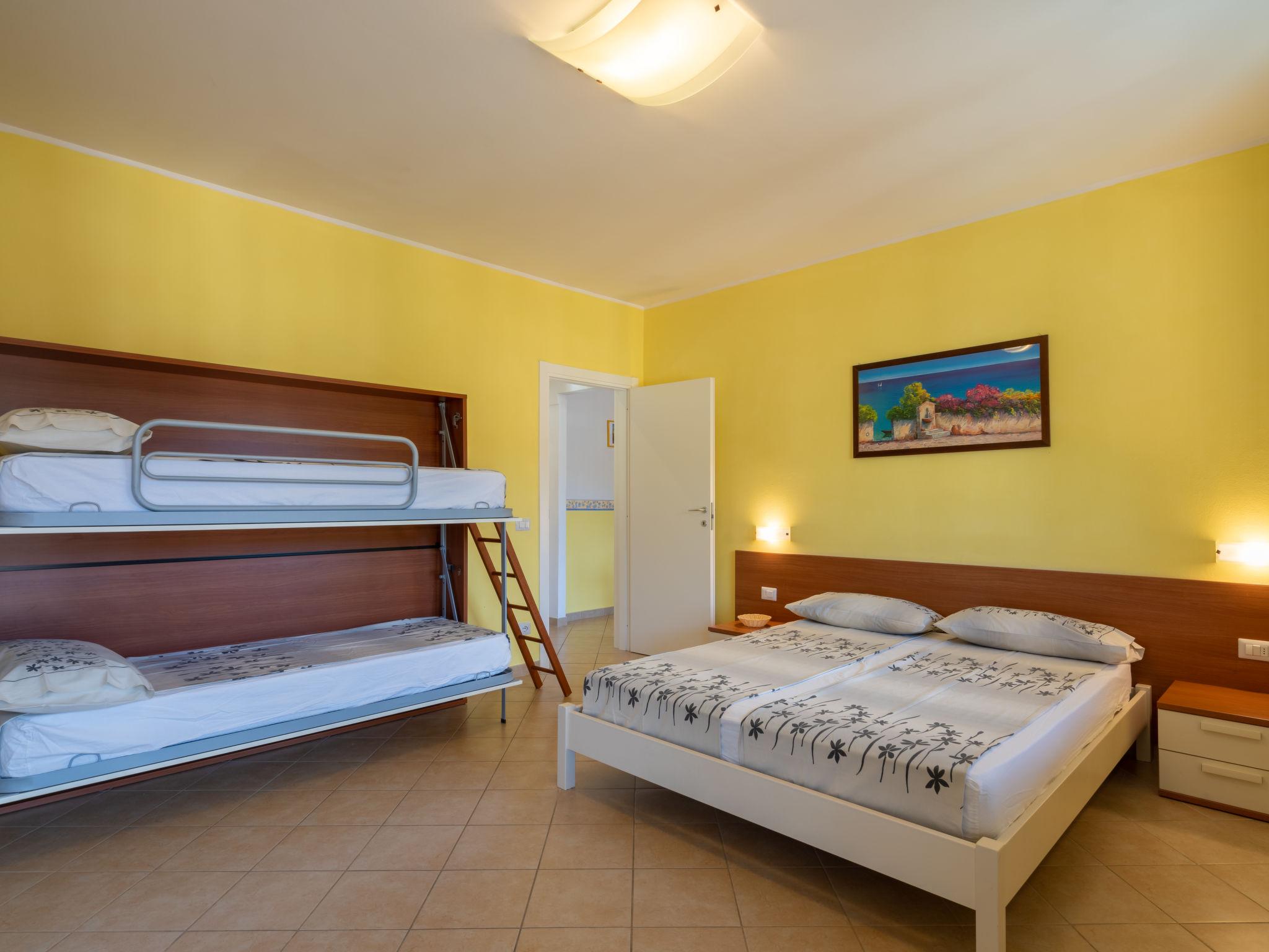 Foto 5 - Apartamento de 1 quarto em Pietrabruna com piscina e jardim