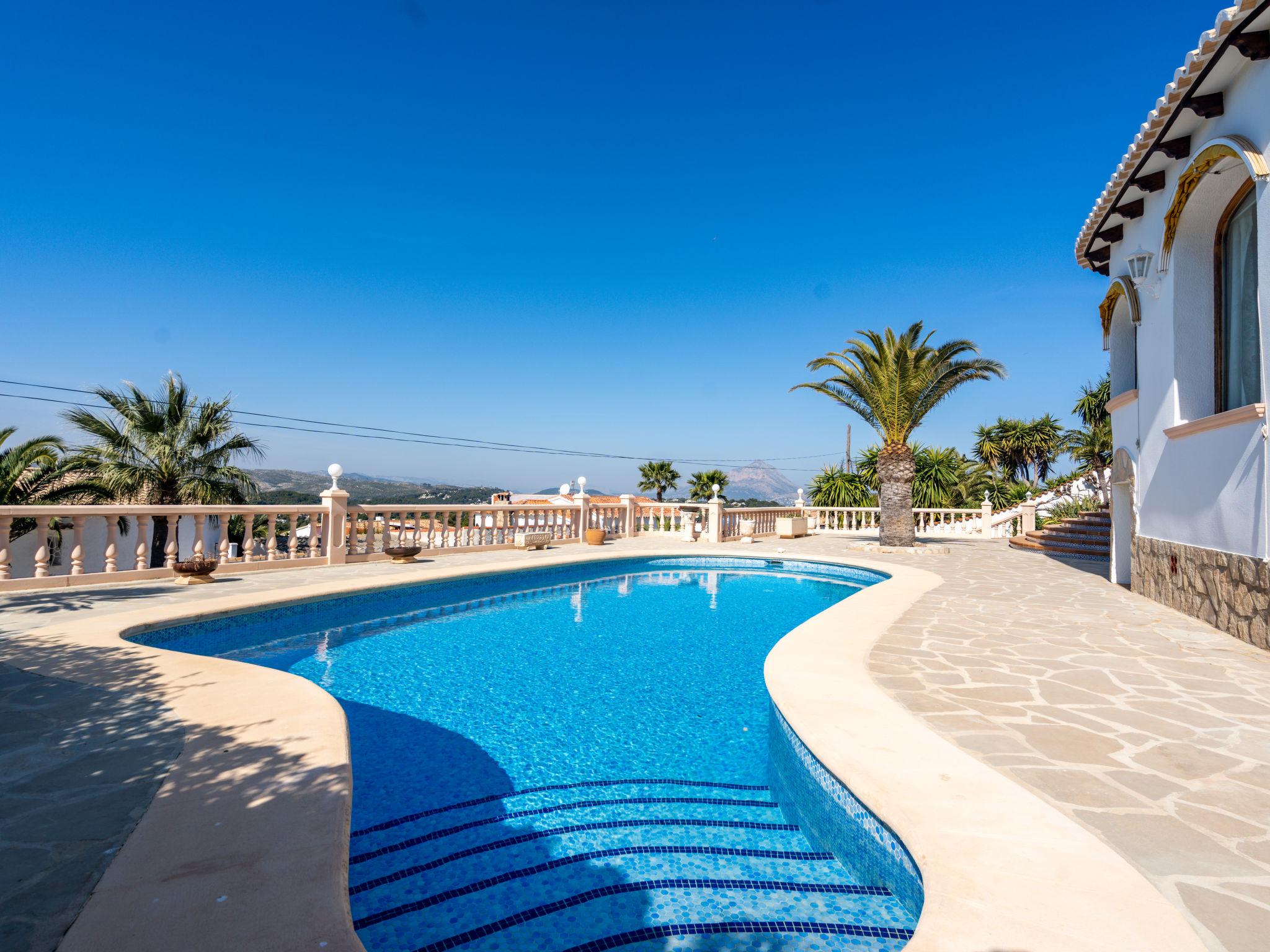 Foto 2 - Casa con 3 camere da letto a Jávea con piscina privata e vista mare