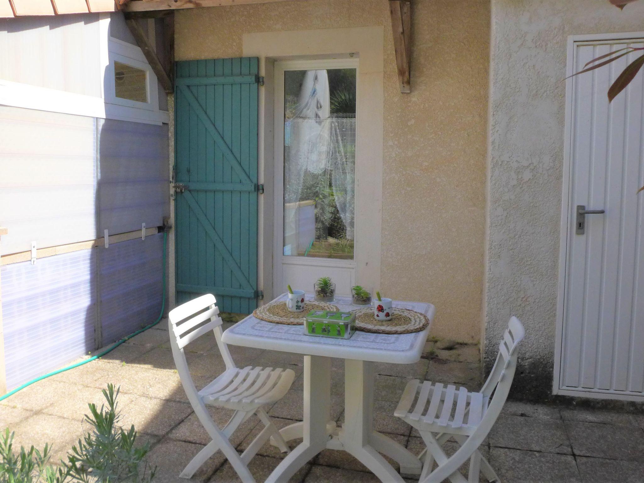 Photo 14 - Maison de 2 chambres à Fleury avec jardin et vues à la mer