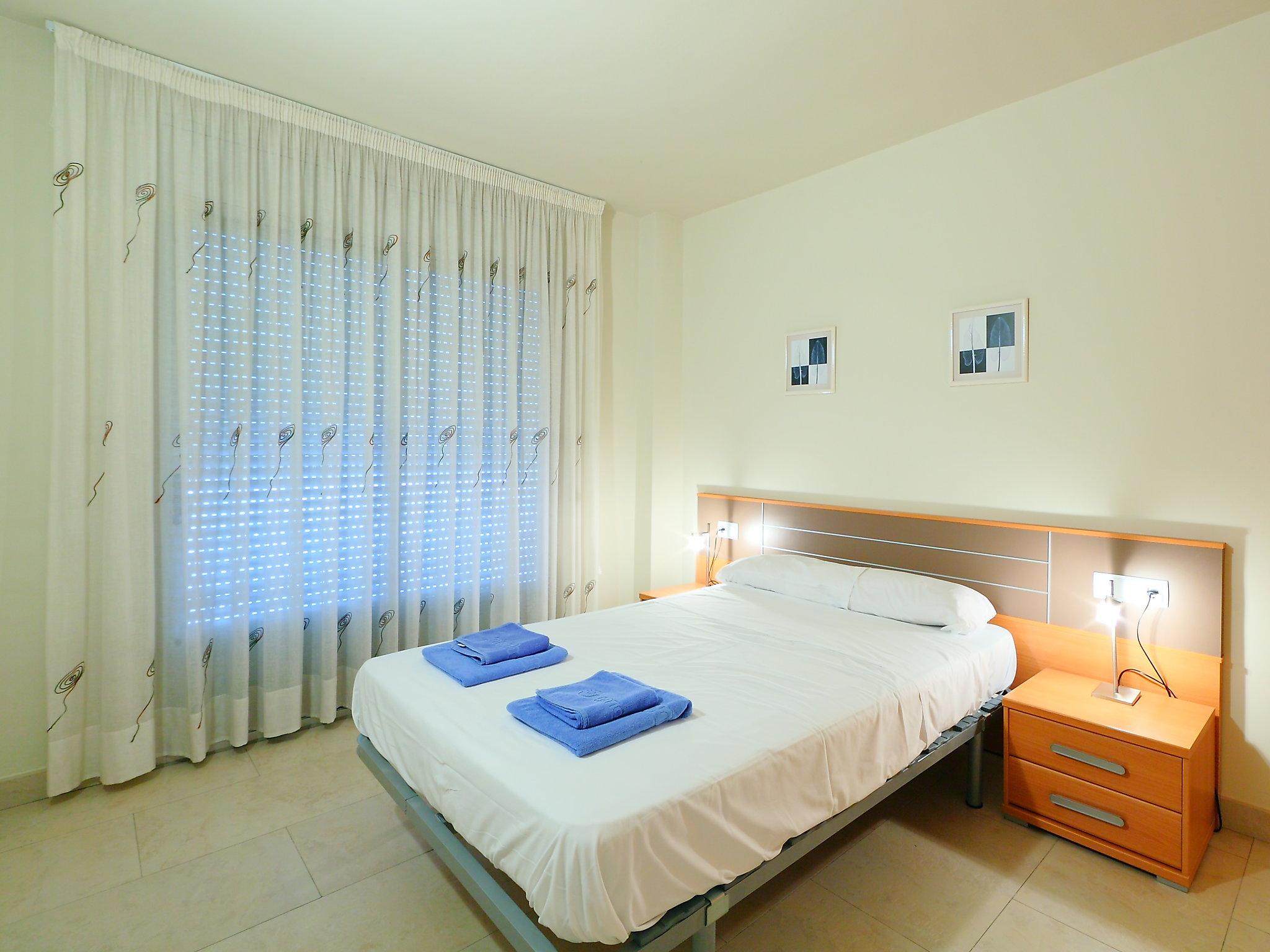 Foto 5 - Apartamento de 2 quartos em Salou com piscina e vistas do mar