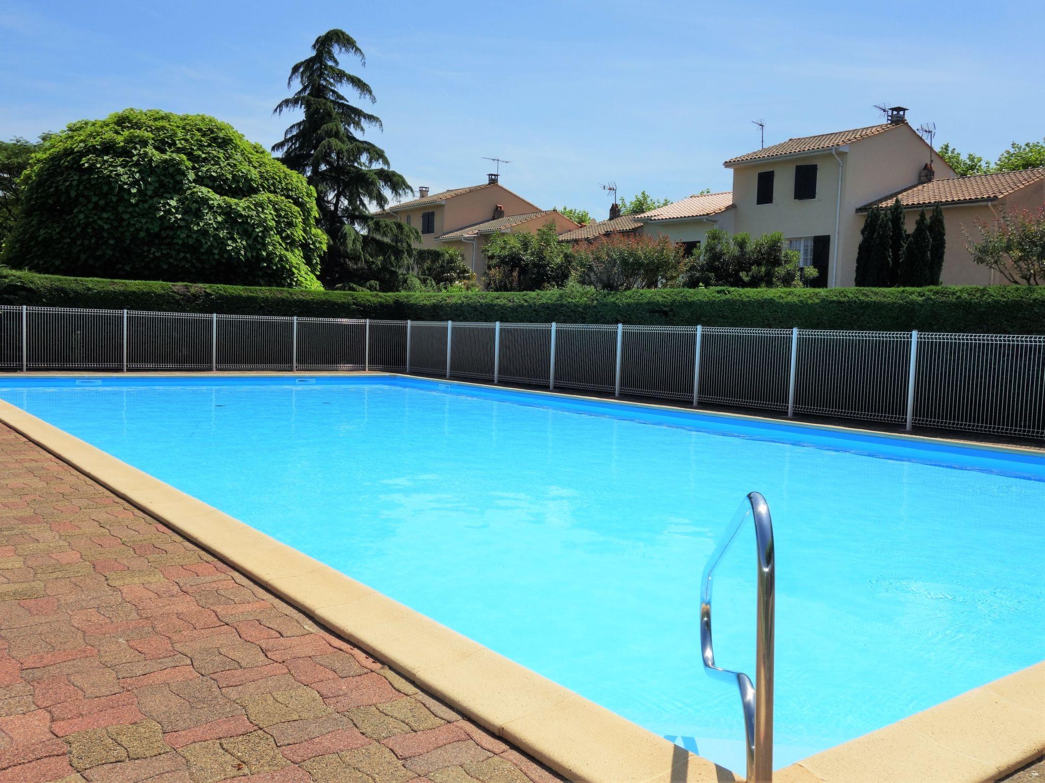 Foto 3 - Casa de 2 quartos em La Teste-de-Buch com piscina e vistas do mar