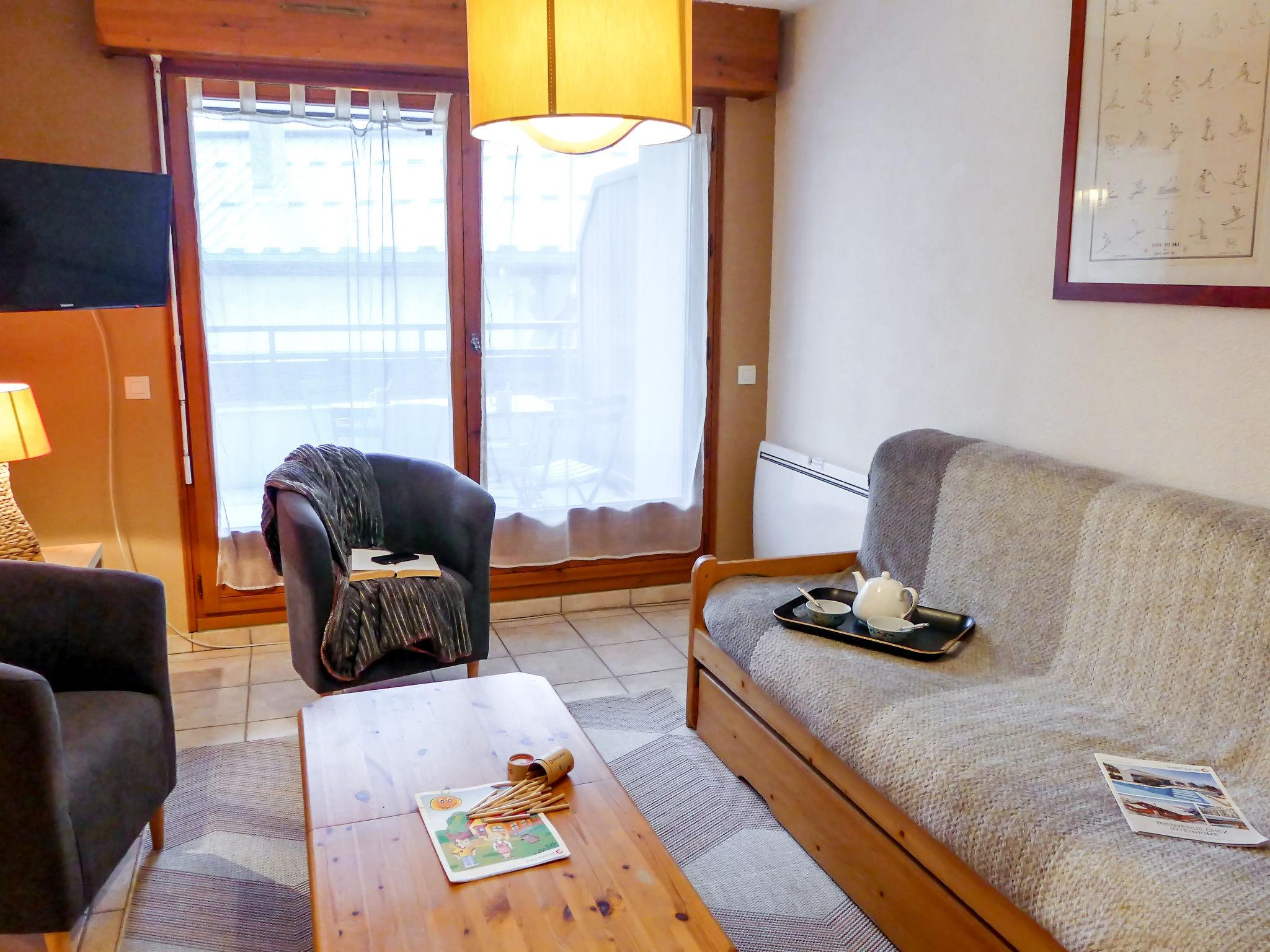 Foto 1 - Apartamento de 1 quarto em Chamonix-Mont-Blanc com terraço e vista para a montanha