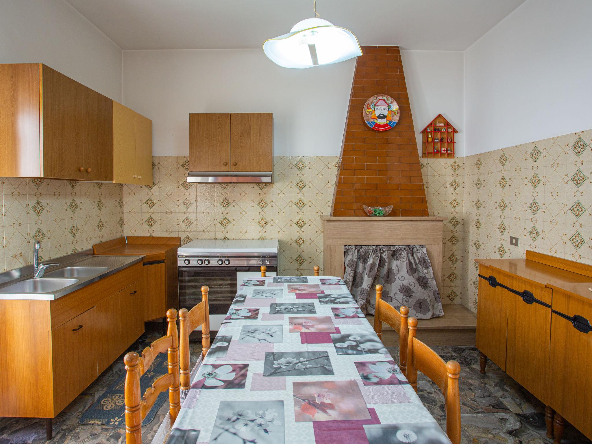 Photo 8 - Appartement de 3 chambres à Peschici avec terrasse et vues à la mer