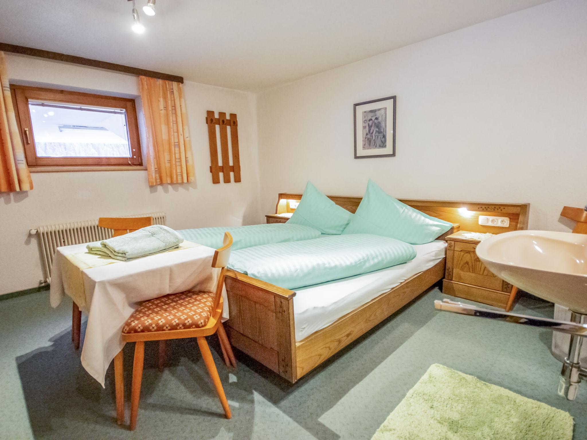 Foto 3 - Appartamento con 1 camera da letto a Pettneu am Arlberg con giardino e vista sulle montagne