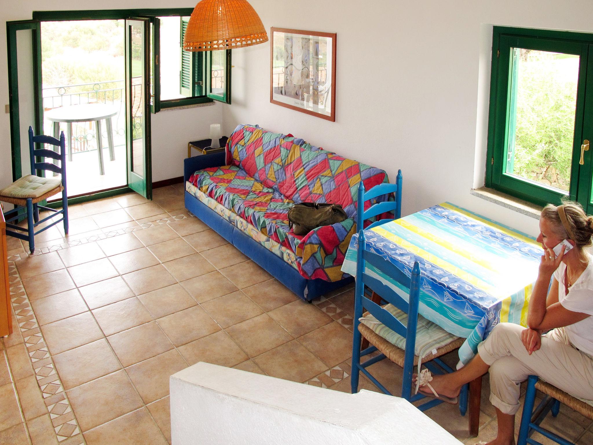 Photo 6 - Appartement de 1 chambre à Budoni avec terrasse et vues à la mer