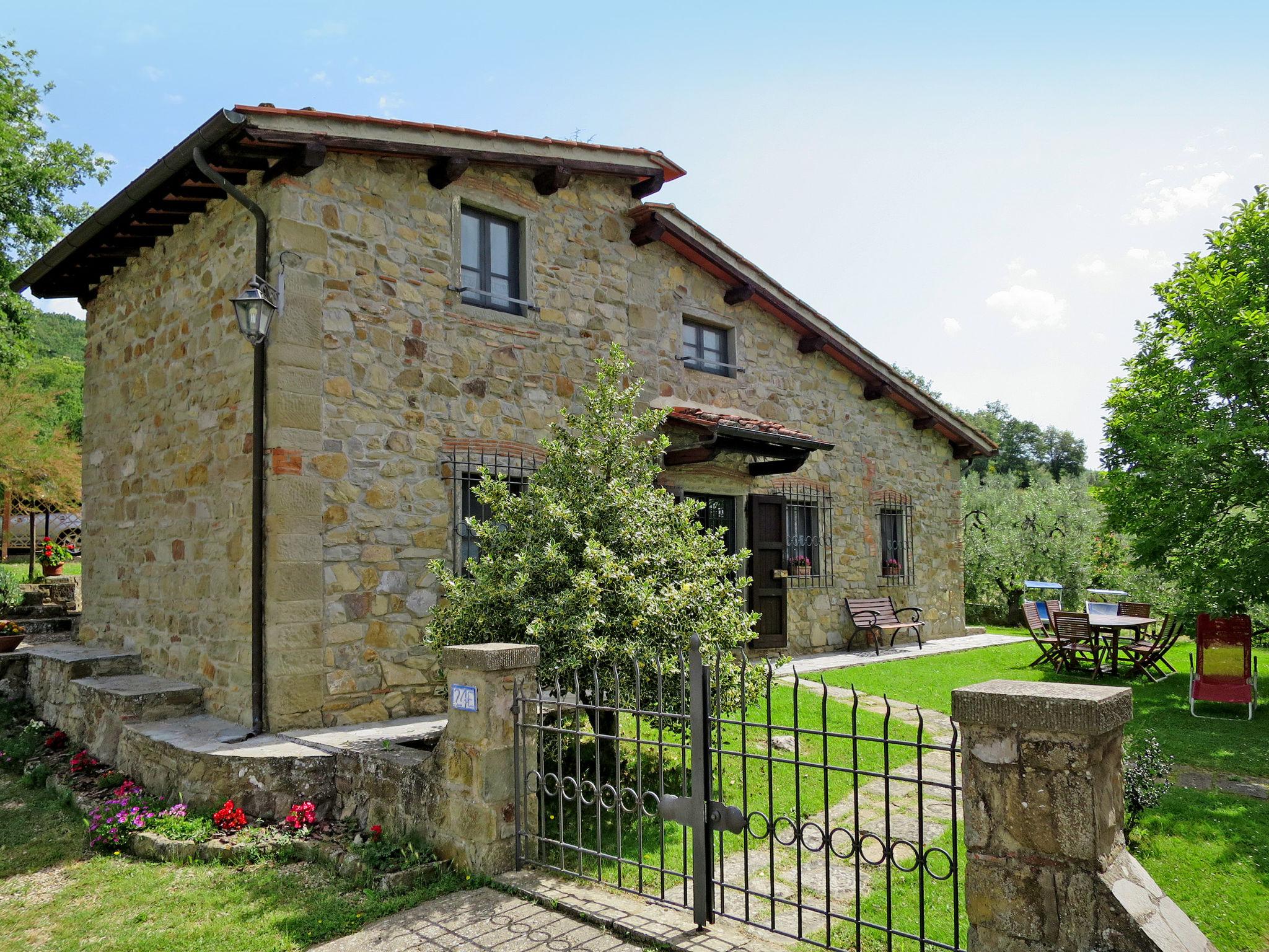 Foto 35 - Casa con 3 camere da letto a Loro Ciuffenna con piscina e giardino