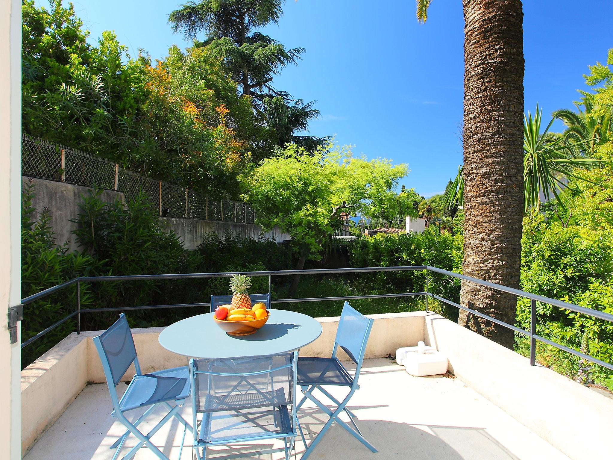 Photo 2 - Maison de 2 chambres à Cannes avec jardin et vues à la mer