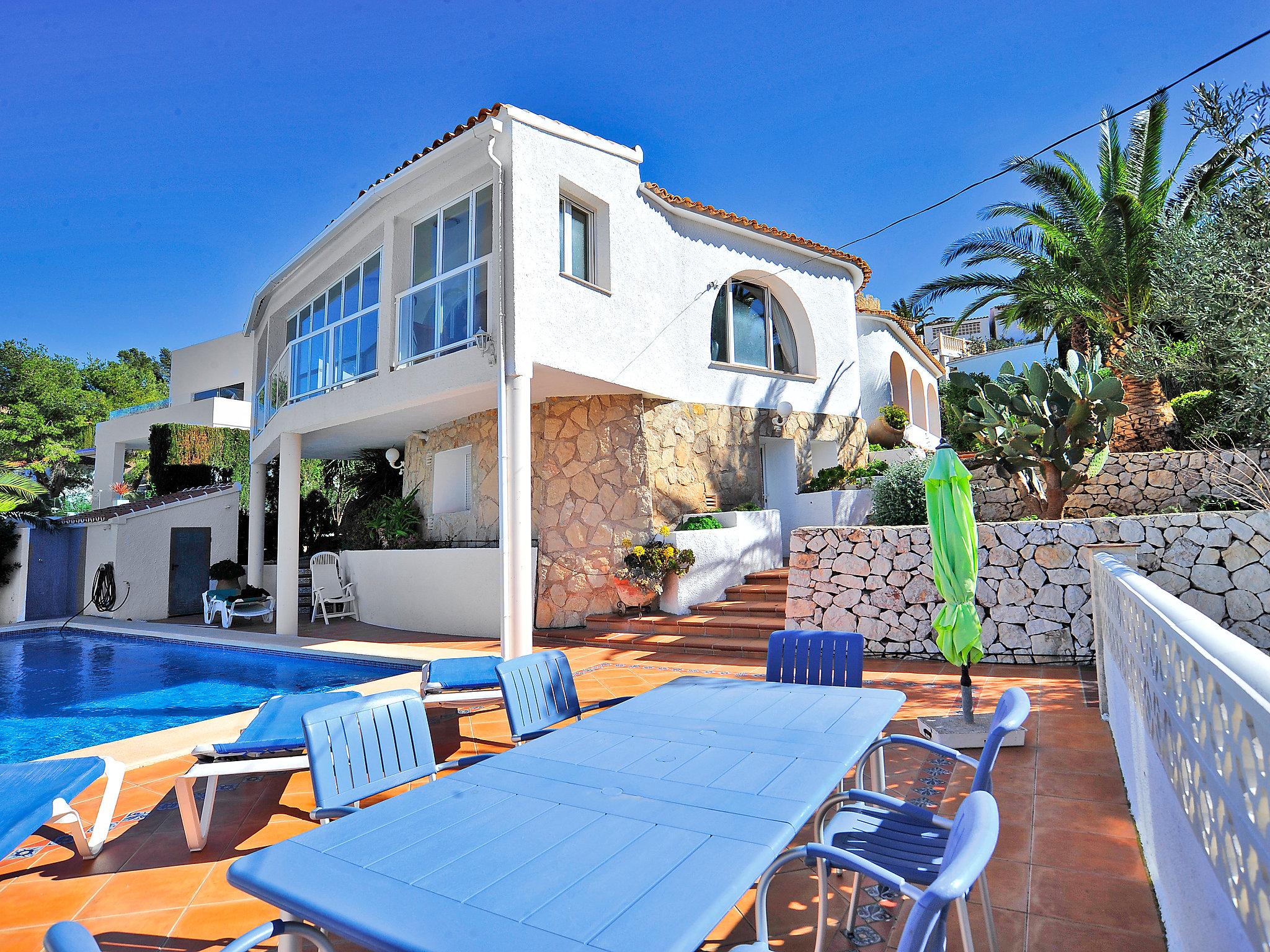 Foto 1 - Casa de 3 quartos em Jávea com piscina privada e vistas do mar