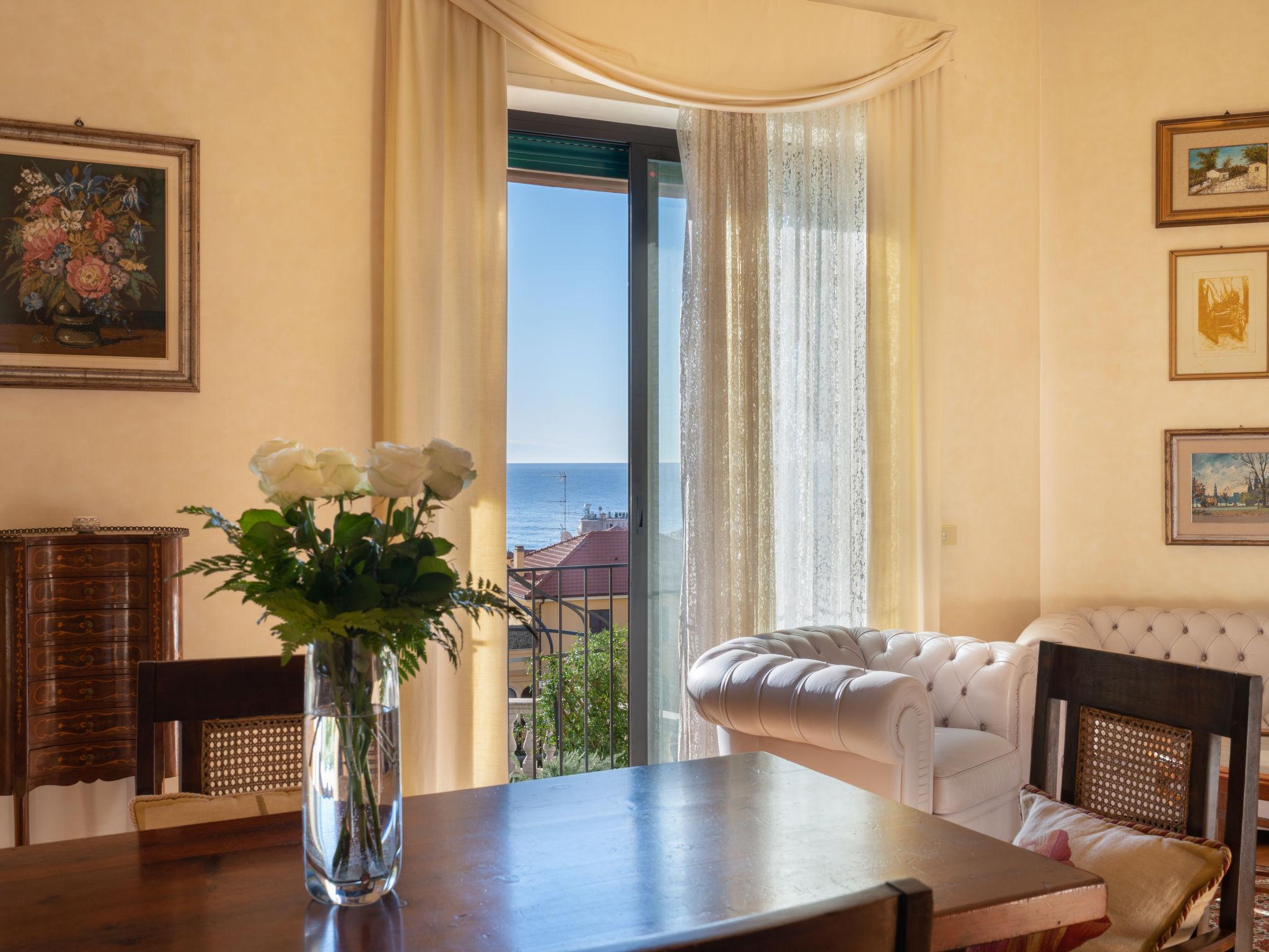 Foto 7 - Apartamento de 2 quartos em Imperia com jardim e vistas do mar