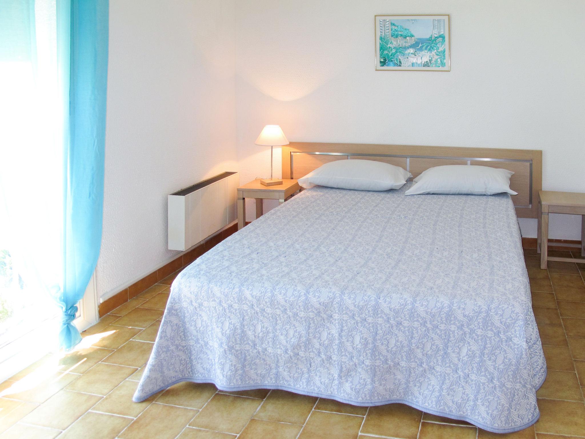 Foto 9 - Appartamento con 1 camera da letto a Valle-di-Campoloro con piscina e vista mare