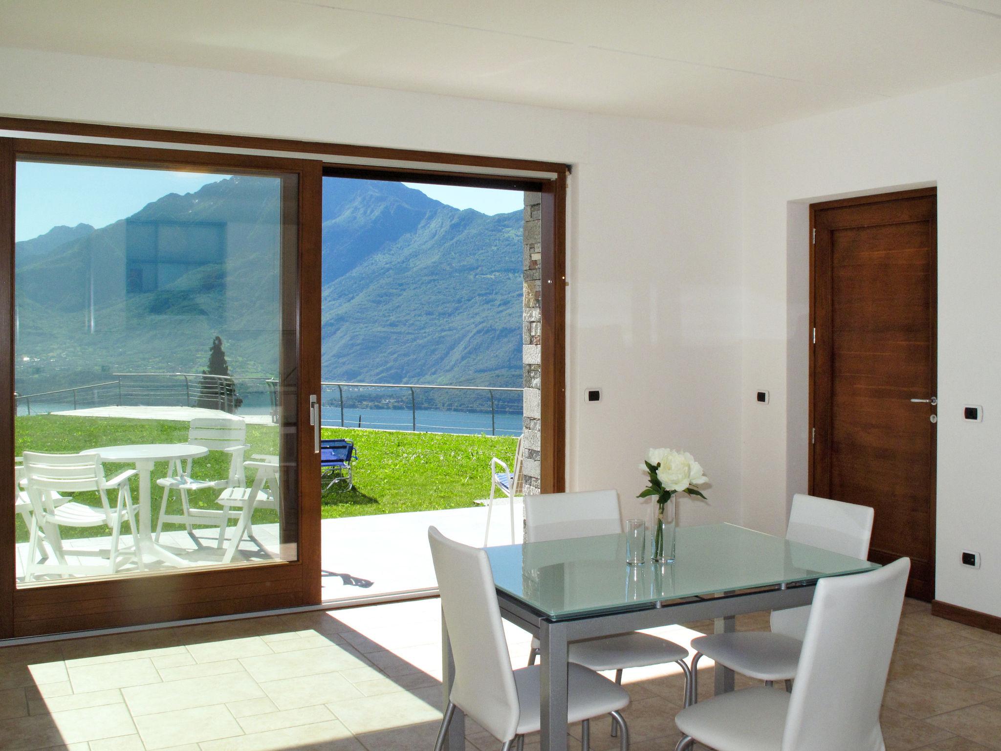 Foto 9 - Appartamento con 1 camera da letto a Gravedona ed Uniti con terrazza e vista sulle montagne