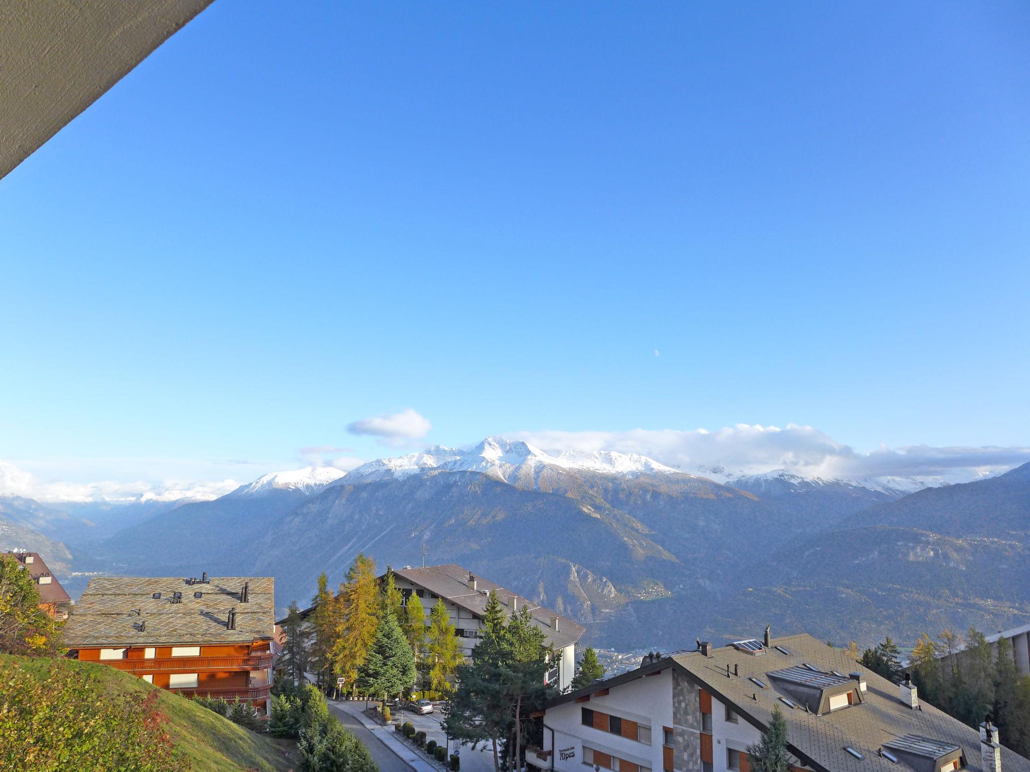 Foto 27 - Appartamento con 2 camere da letto a Crans-Montana con vista sulle montagne