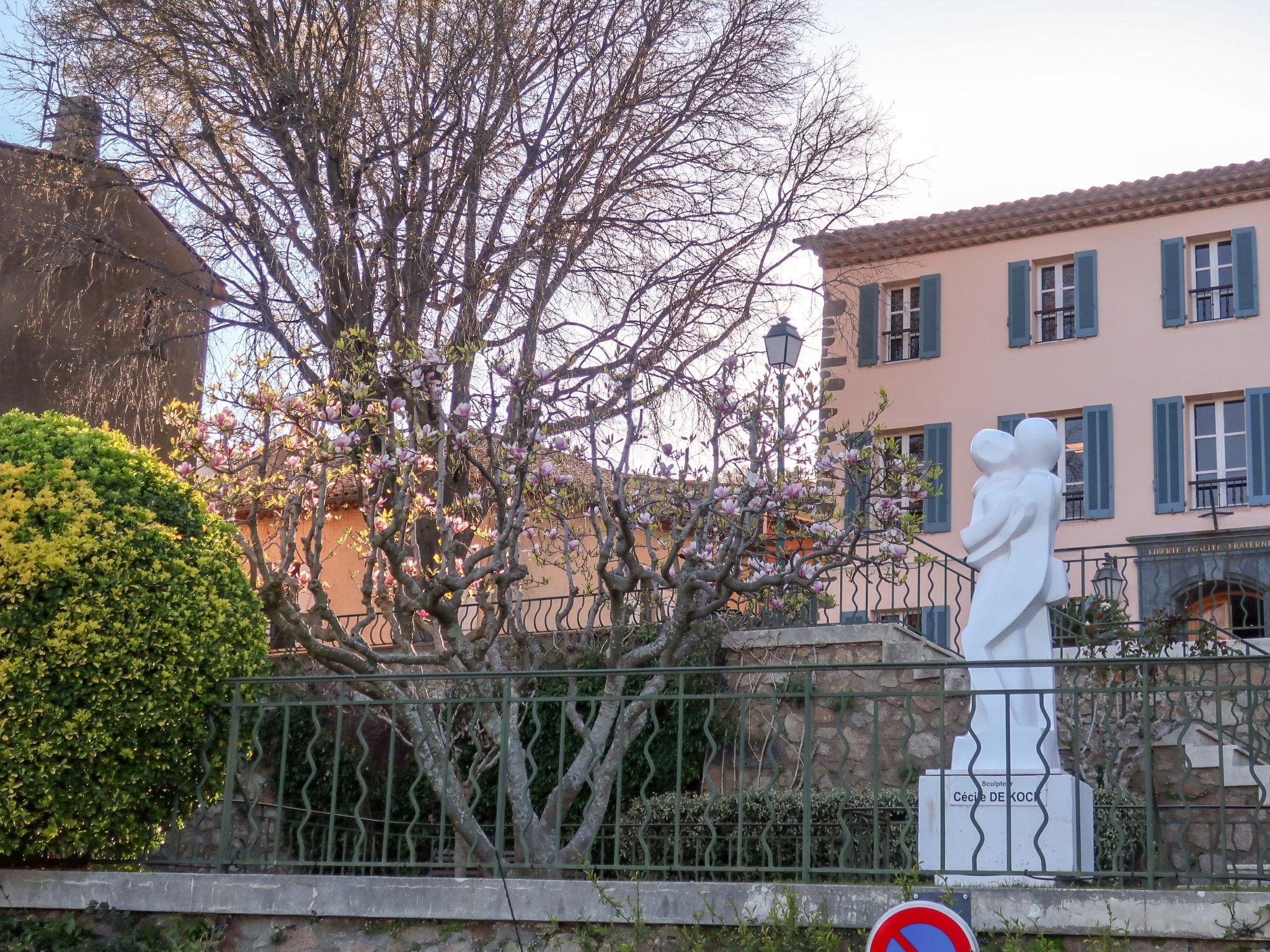 Photo 13 - Maison de 2 chambres à Grimaud avec vues à la mer