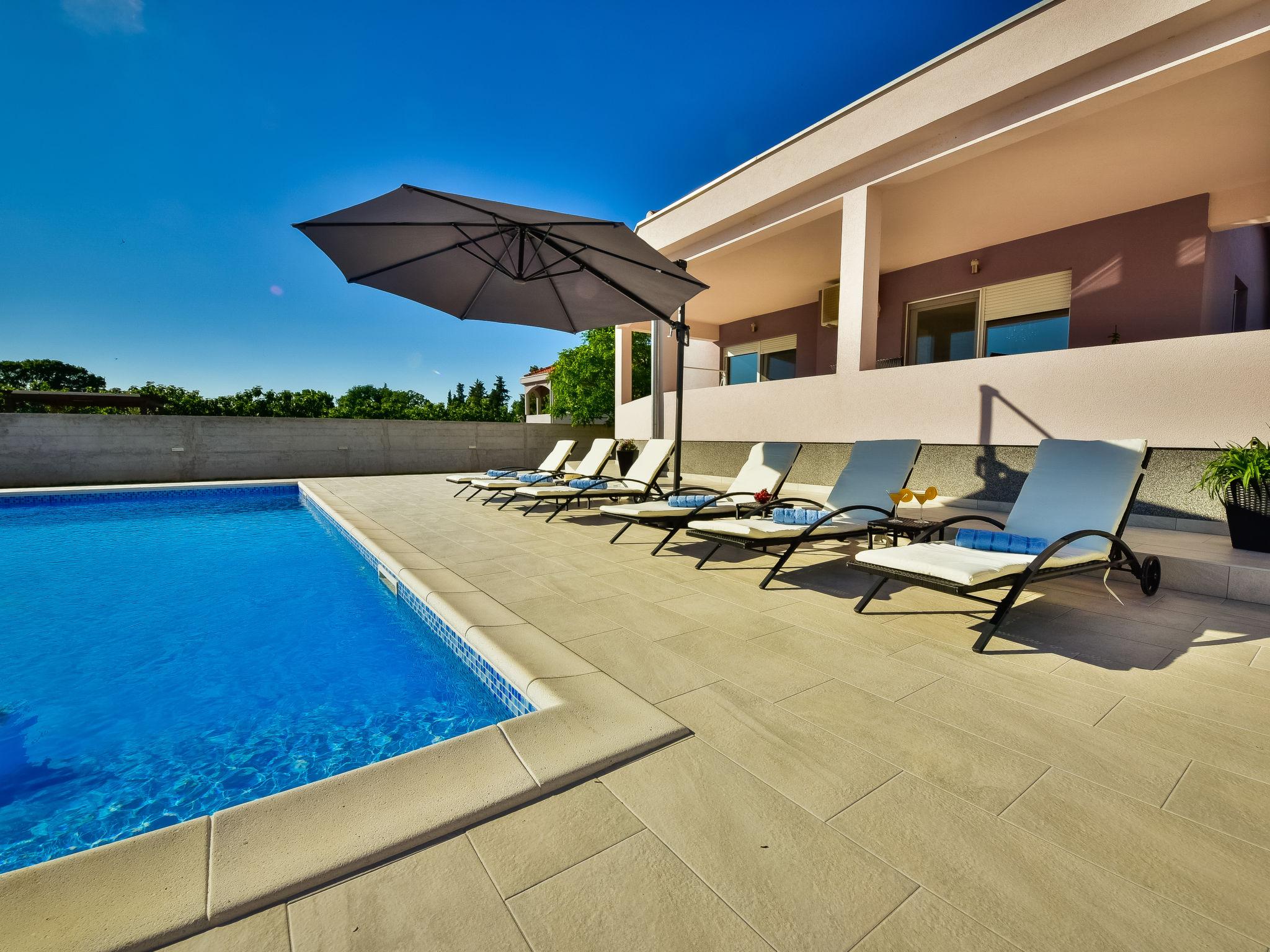 Photo 31 - Maison de 3 chambres à Benkovac avec piscine privée et vues à la mer