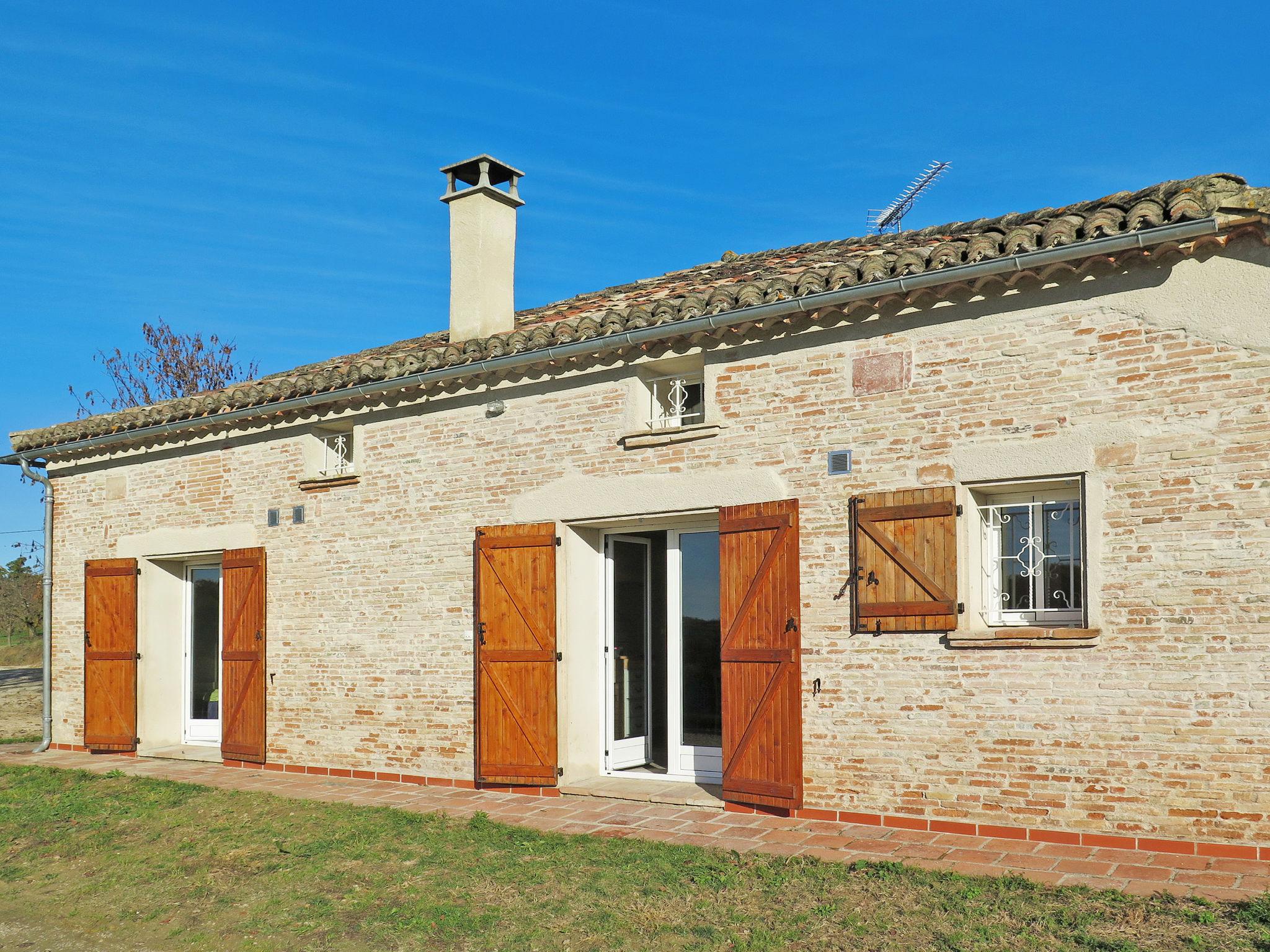 Foto 3 - Haus mit 5 Schlafzimmern in L'Honor-de-Cos mit privater pool und terrasse