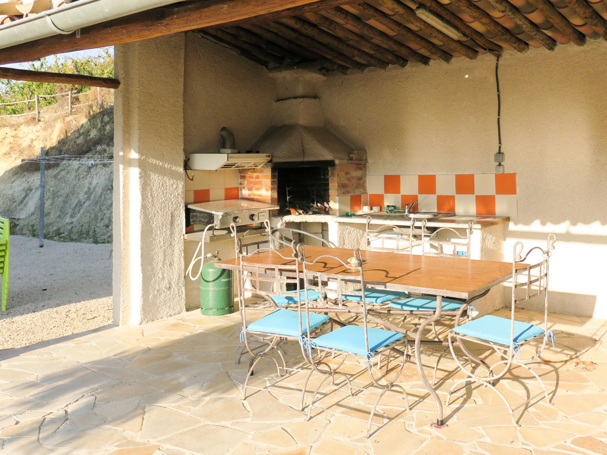 Photo 2 - 5 bedroom House in L'Honor-de-Cos with private pool and terrace