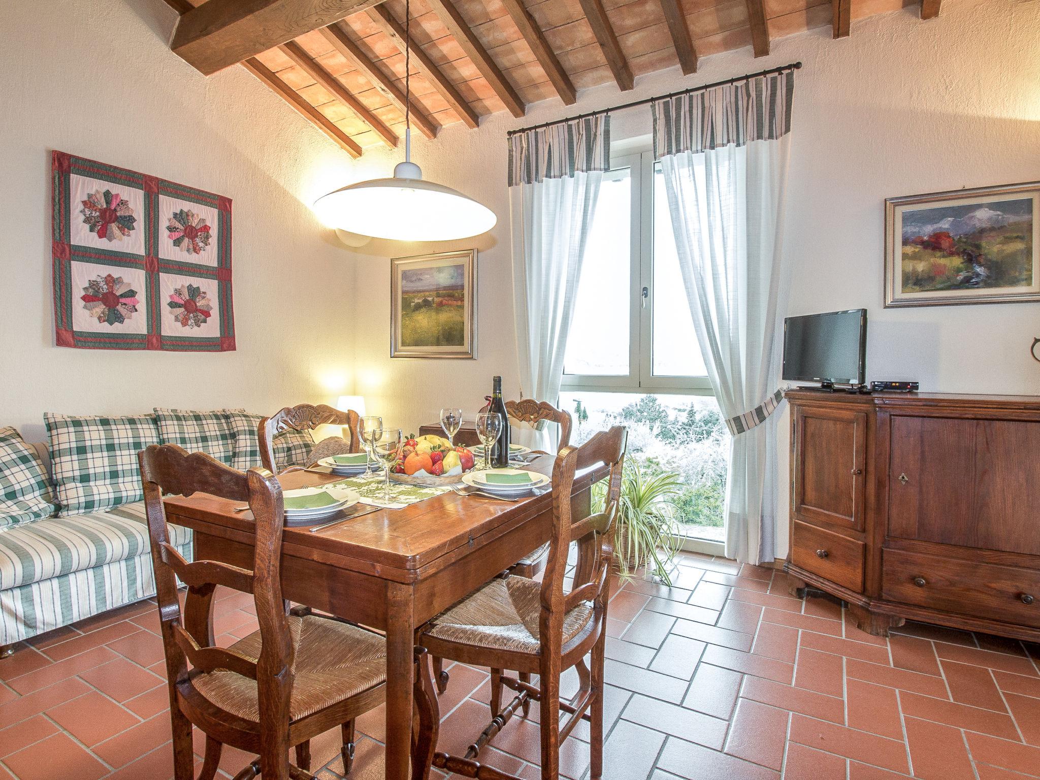 Photo 10 - 2 bedroom House in Magione with private pool and garden