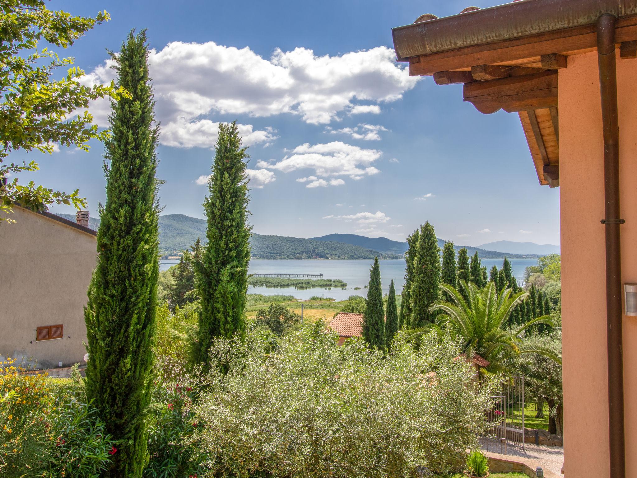 Photo 22 - Maison de 2 chambres à Magione avec piscine privée et vues sur la montagne