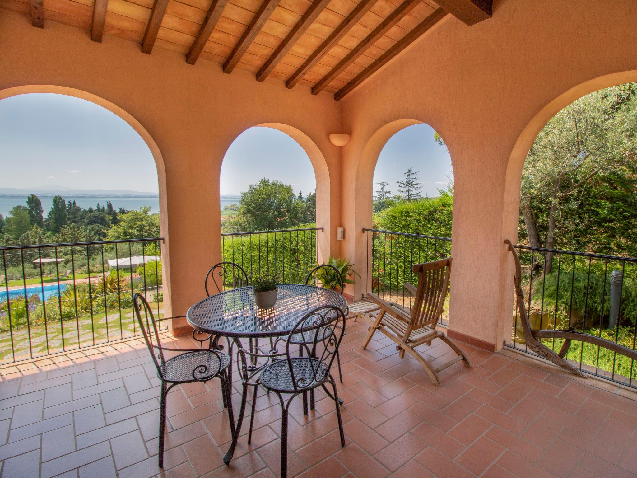 Foto 4 - Haus mit 2 Schlafzimmern in Magione mit privater pool und blick auf die berge